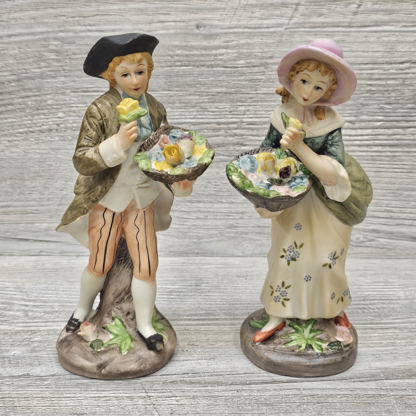 Vtg Norleans Colonial Man & Woman Pair 7″ Figurines Set Vintage Taiwan Ceramic