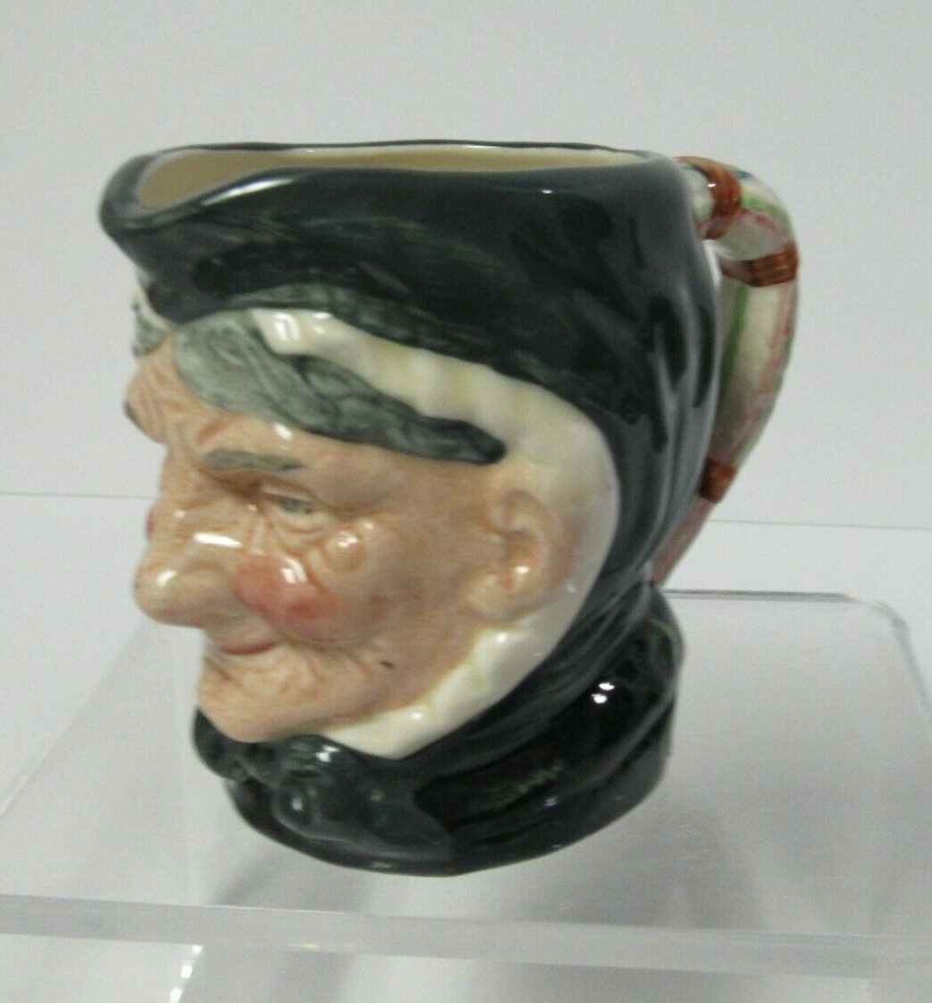 Royal Doulton Toby Mug Granny 6384 – 3.25″ x 4″ x 2.5″ Made in England