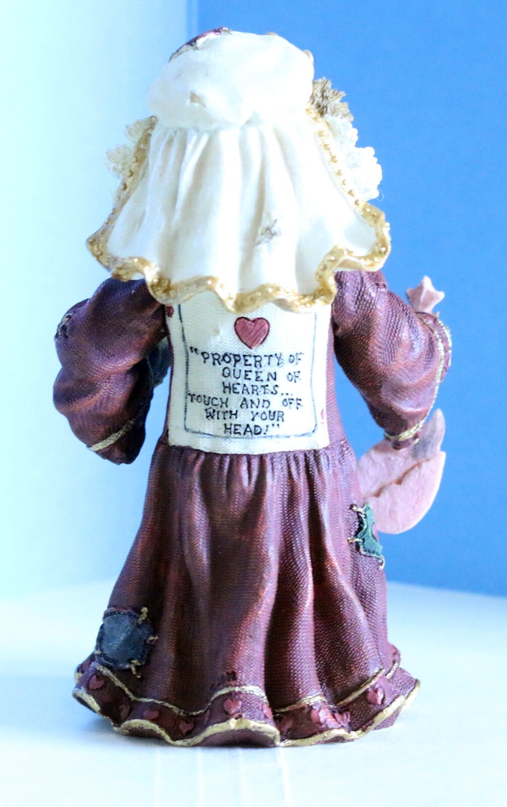 Boyds – Shoe Box Bear – Alice in Wonderland Queen of Hearts – 4 1/2 inch in Box