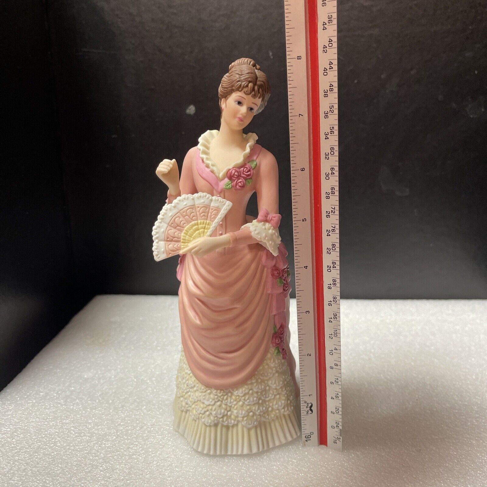 Gorham “Lawn Party” 1996 Limited Edition – Fine Porcelain – Beautiful Lady Pink