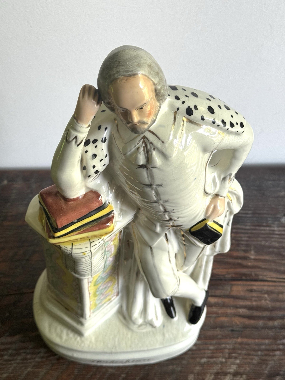 Antique Victorian Staffordshire Style Statue Of William Shakespeare 18” Tall