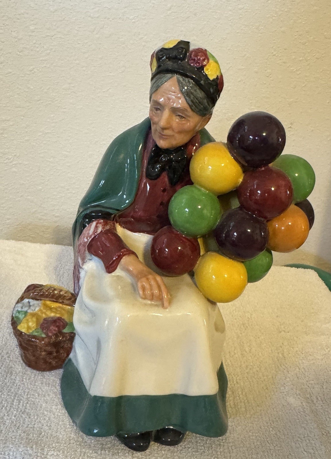 Royal Doulton England The Old Balloon Seller HN 1315 Lady Figurine