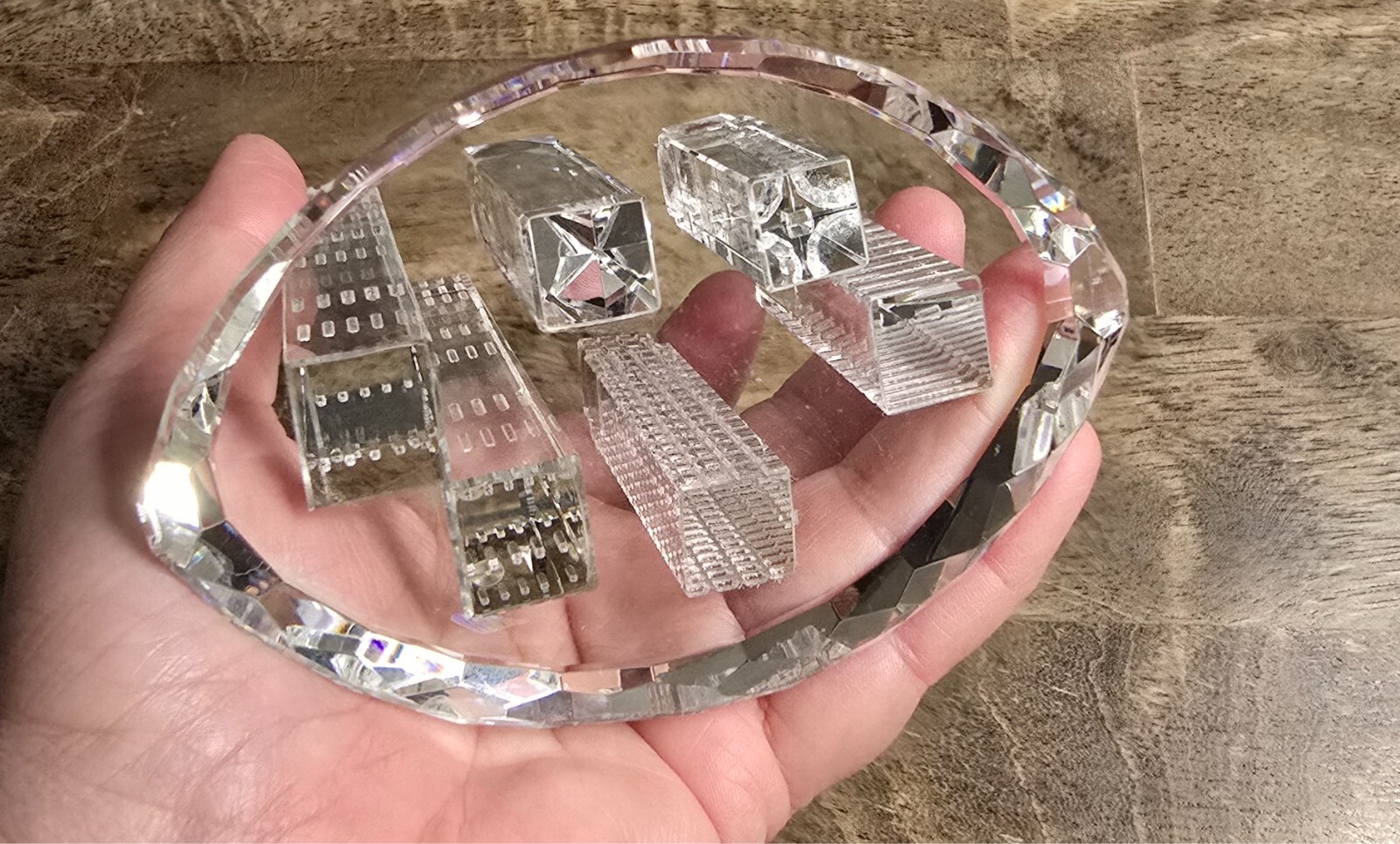 Crystalle for Roman Crystal New York Skyline Figurine Twin Towers