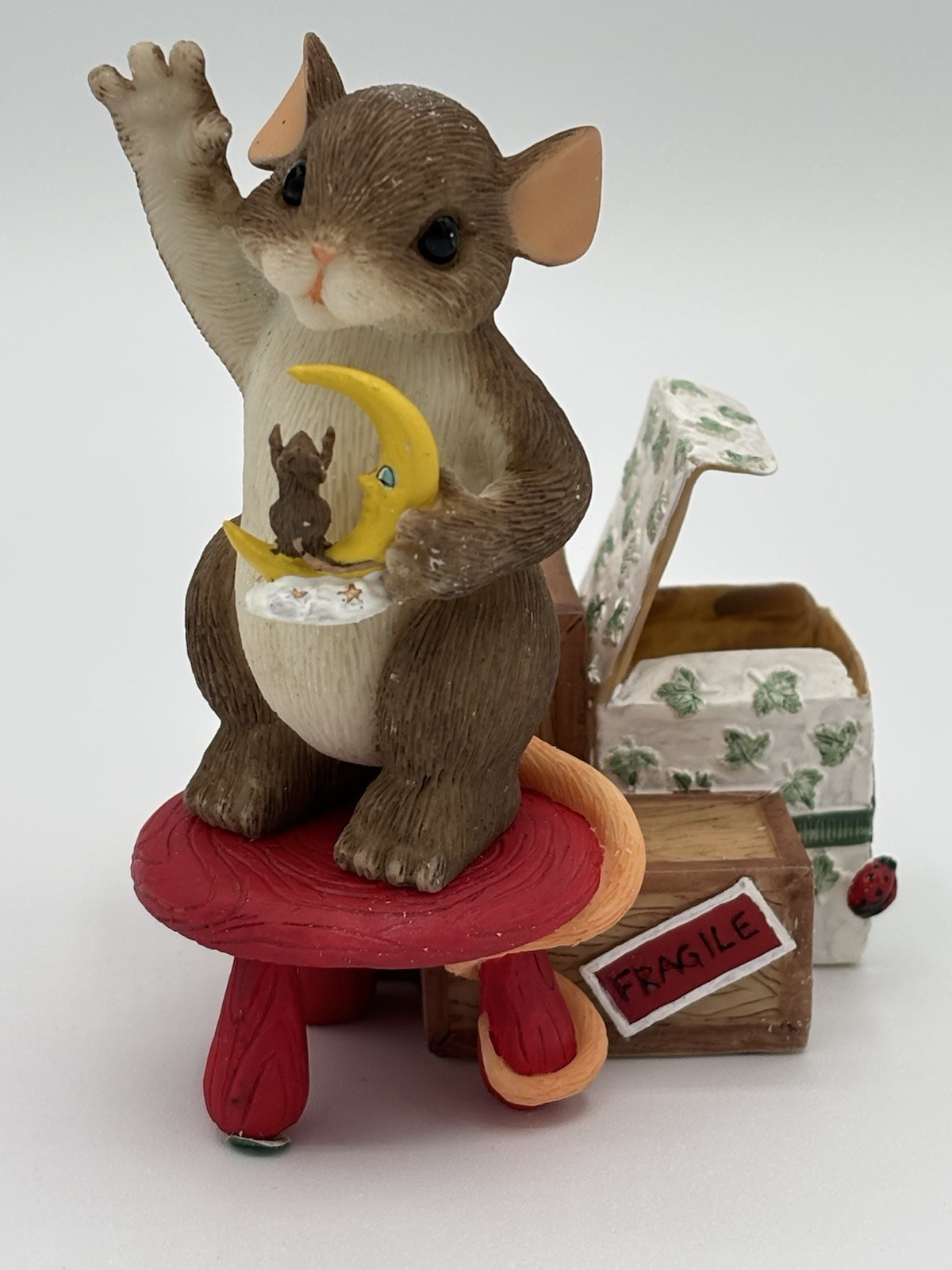 Fitz and Floyd Charming Tails “Reaching For A Memory” Mouse Figurine