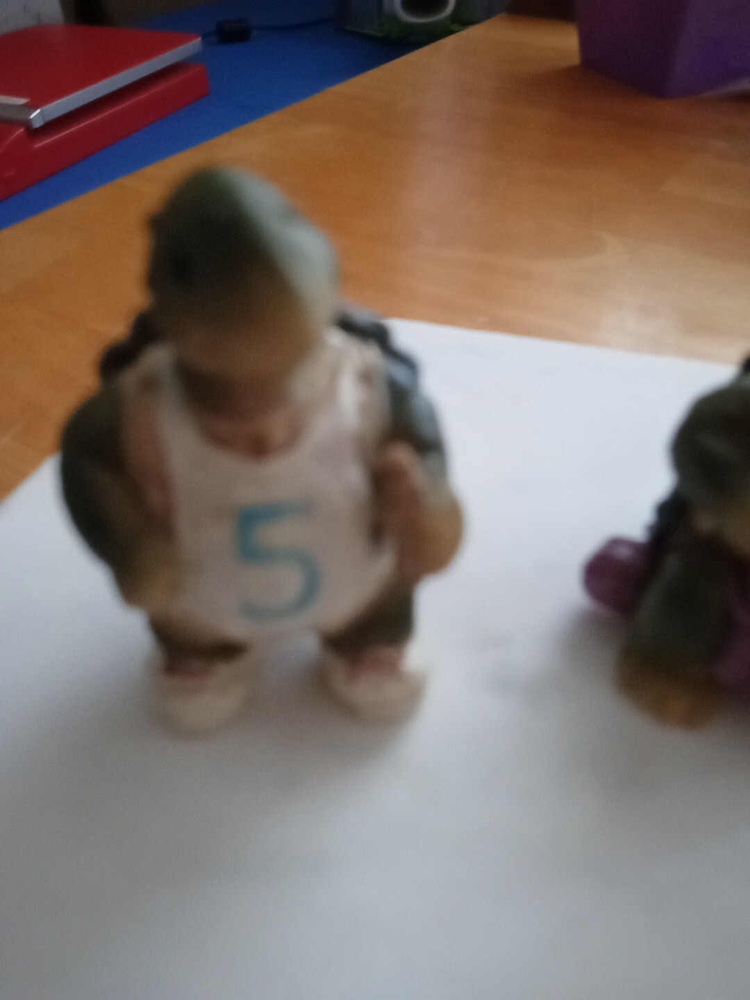 Pair Of 2.5 Inch Resin Boy And Girl Turtles, Very Cute
