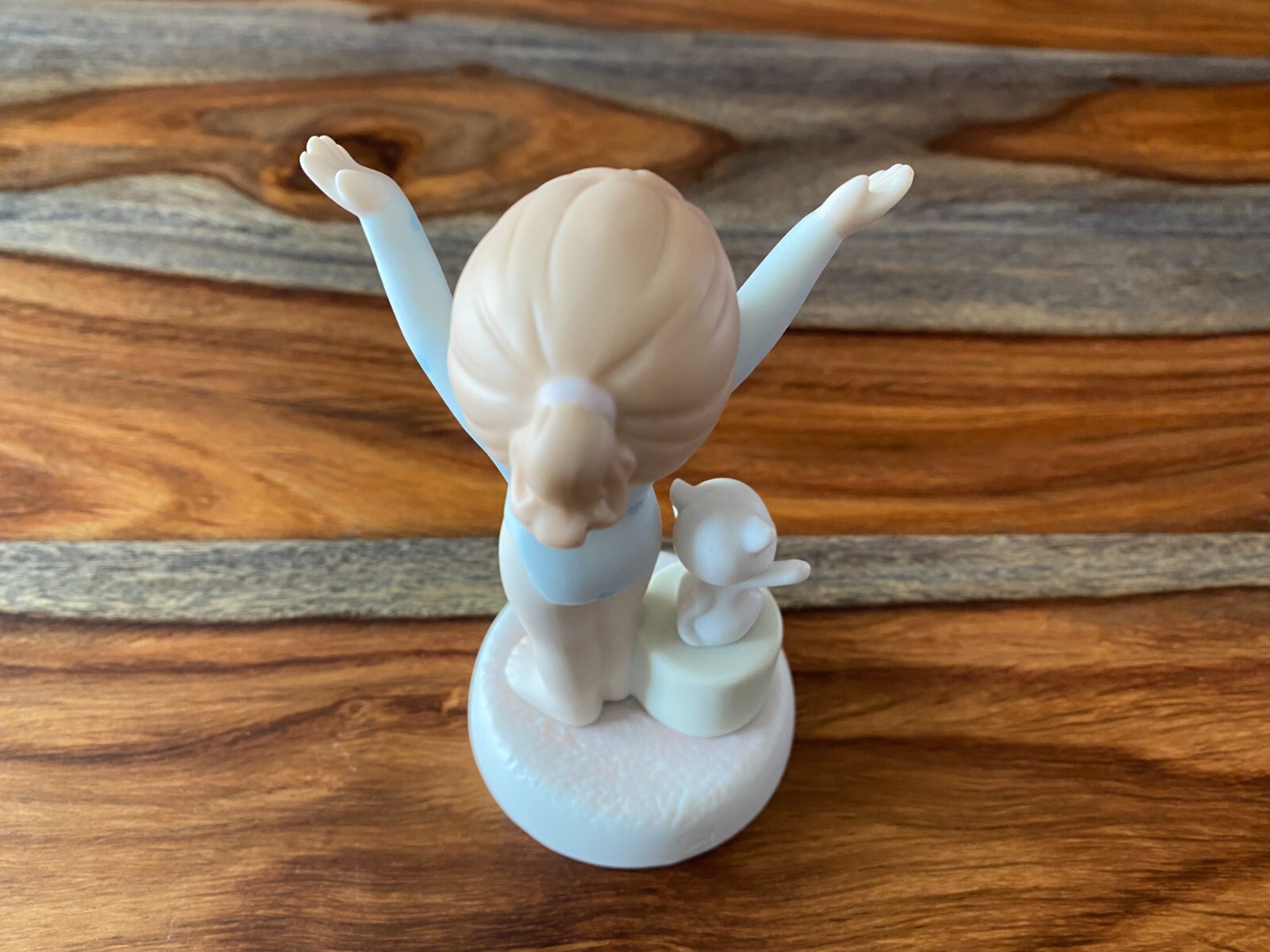 Precious Moments – 3 “Victory” Gymnast Figurines – Frequent Buyer Program 1997