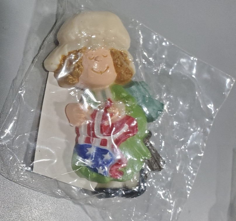 Hallmark Bicentennial Girl With Flag Lapel Pin.. Mint in Paper