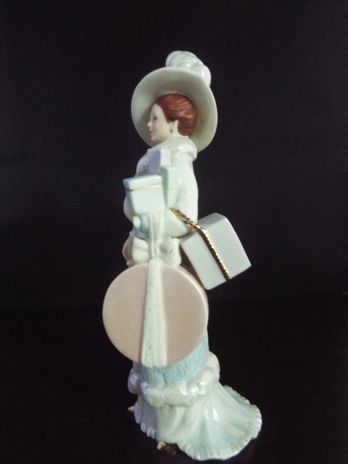 LENOX SHOPPING IN PARIS ’20s Fashion Figurine