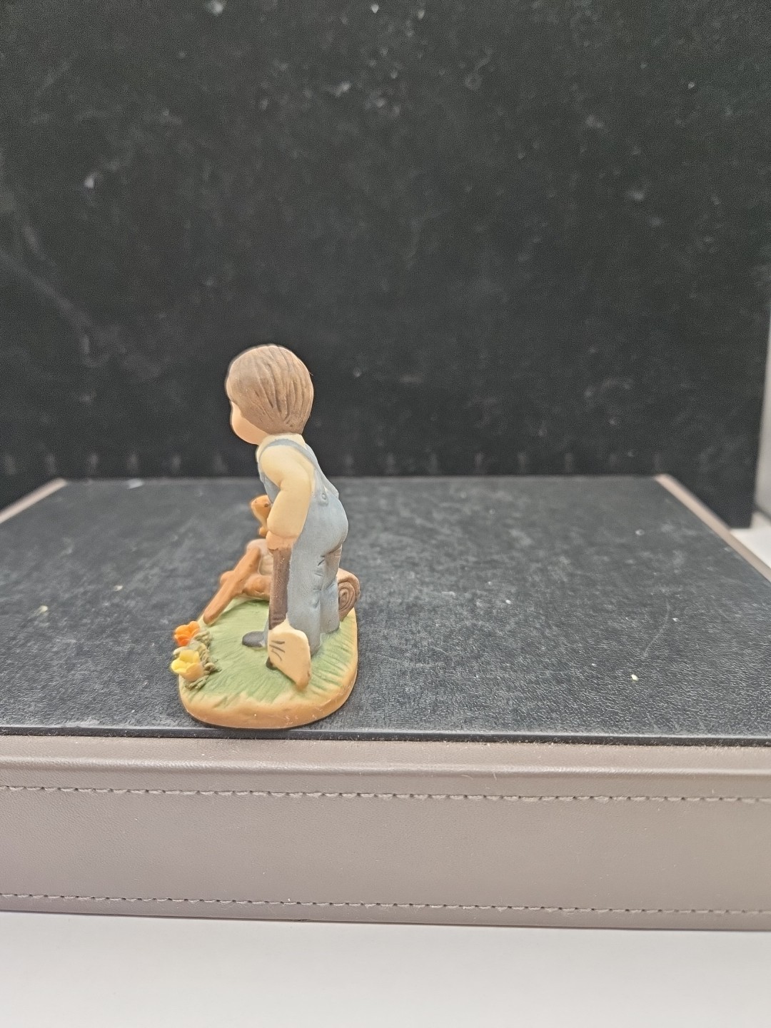 Napco Teeny Tykes Figurine “Daily Chores” (X-42)