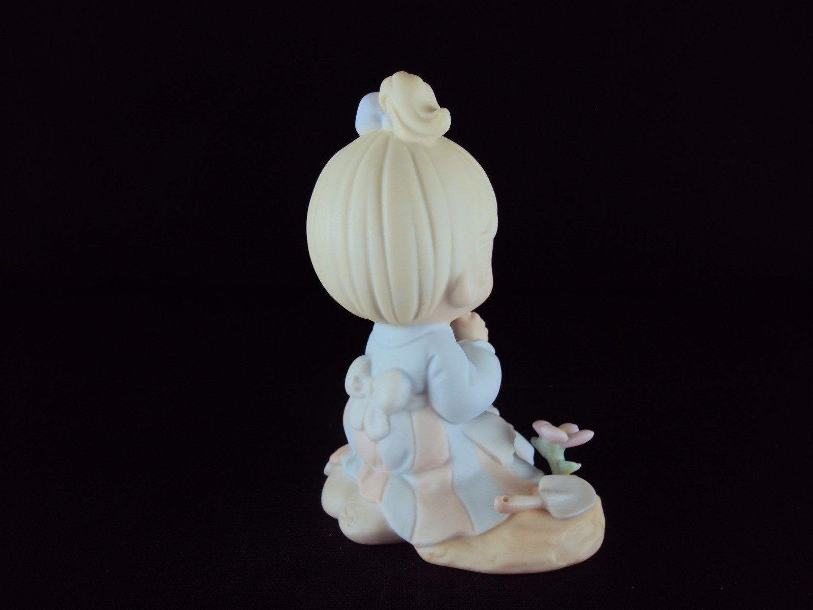 Precious Moments, PM922, Sowing The Seeds Of Love, G-Clef Mark, 1992