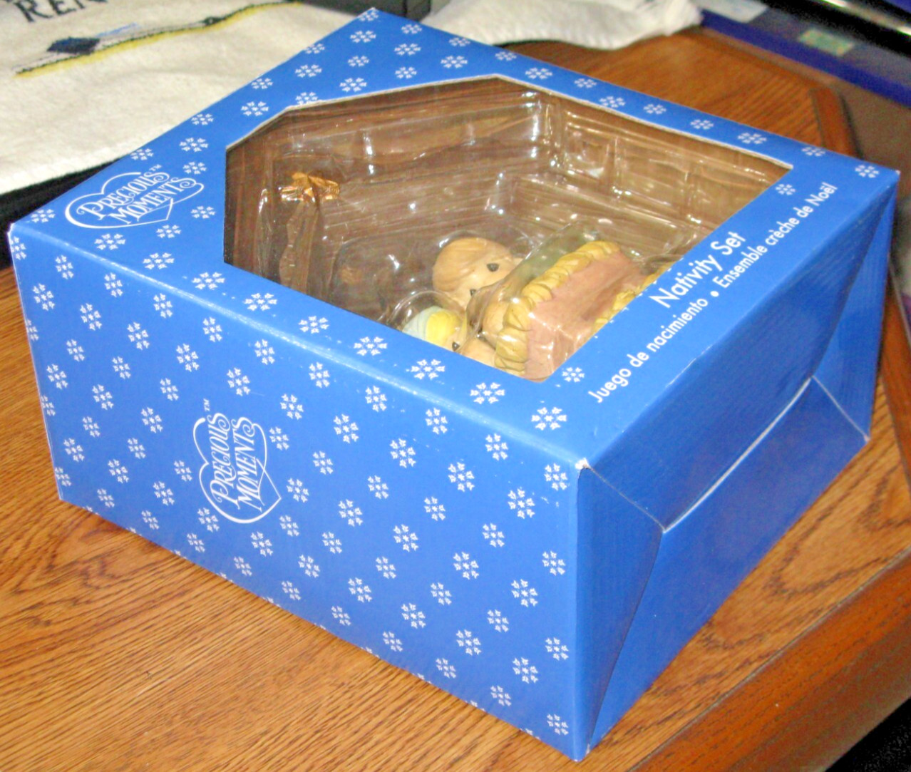 2008 PRECIOUS MOMENTS CHRISTMAS HOLIDAY NATIVITY SET NEW IN BOX