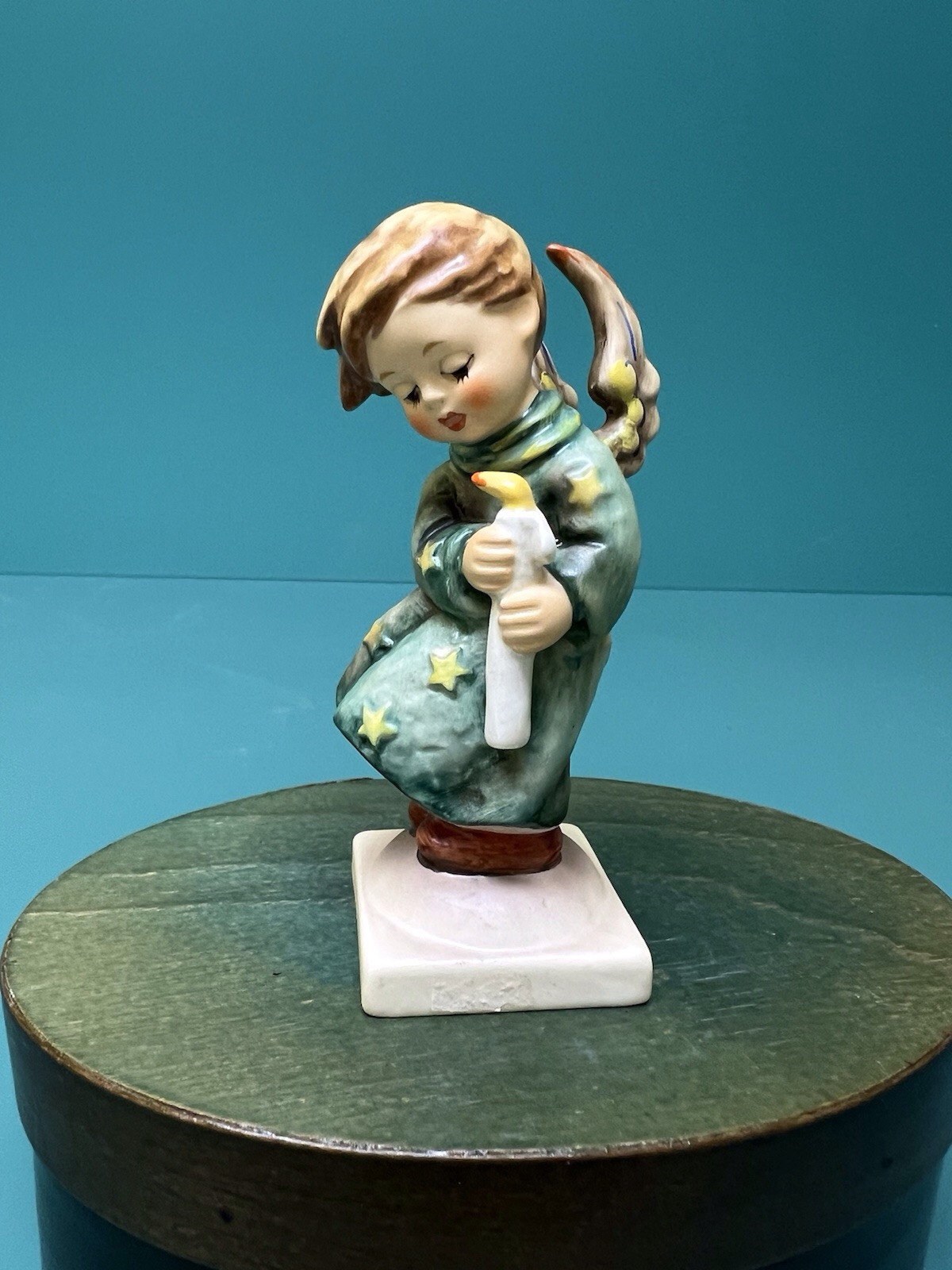Hummel, Little Angel # 21/0 TMK 6,4.75 inches tall. Signed