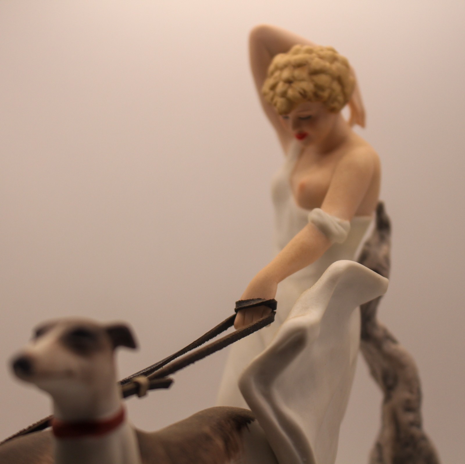 COUP DE VENT or Gust Of Wind Figurine By LOUIS ICART 1925 (Replica Made 1984)
