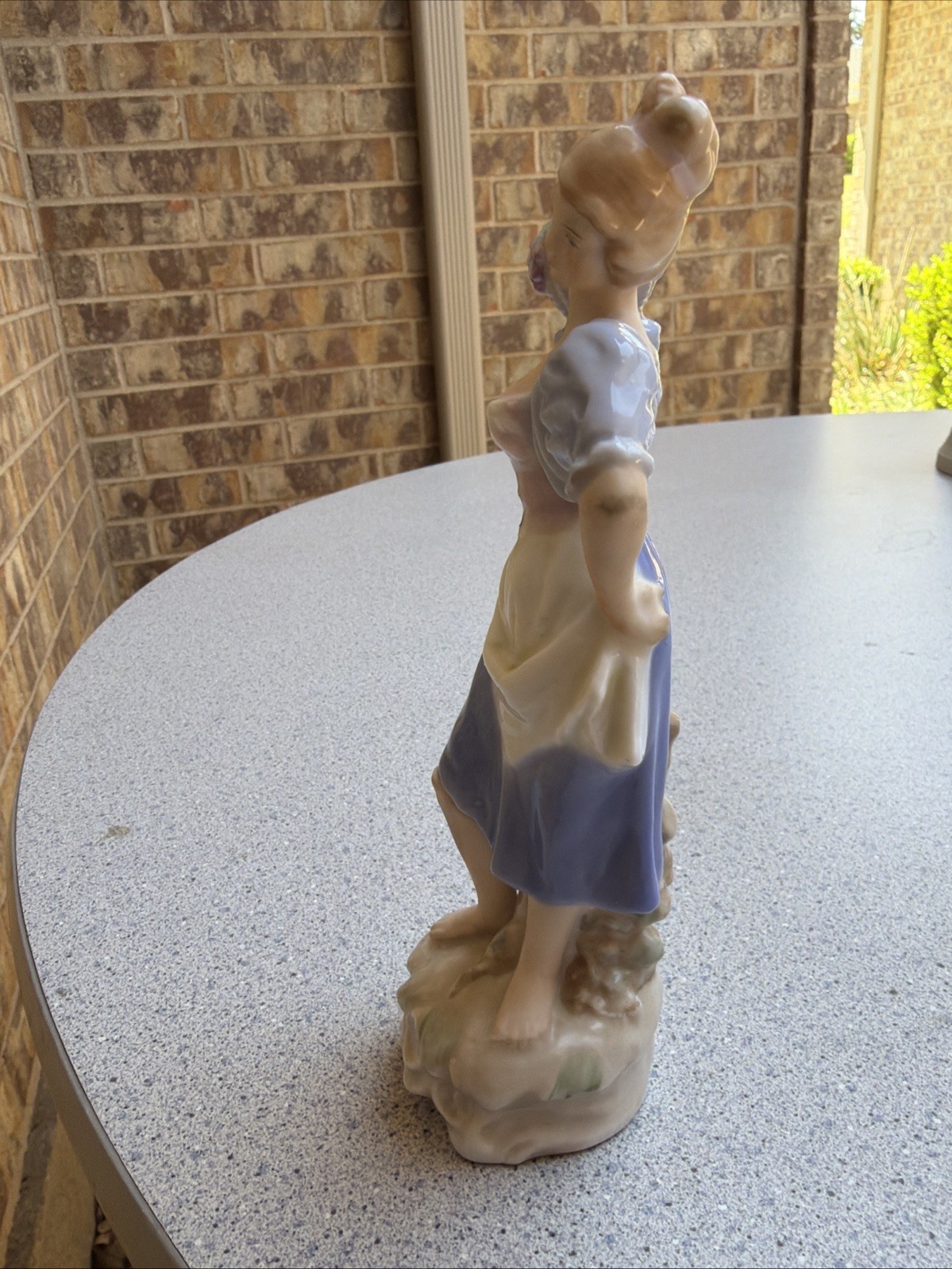 Vintage Porcelain Ardalt Grape Harvest Woman Figurine 7710 Made In Japan 7 Inch