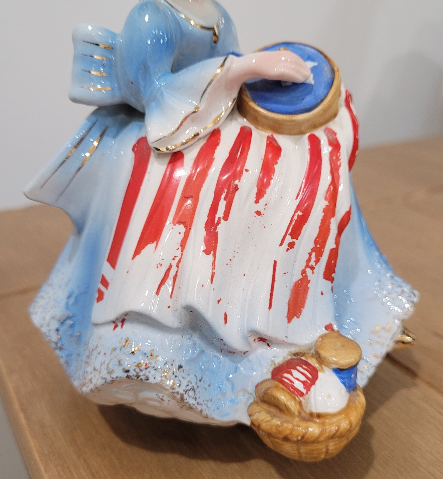 Josef Originals Beautiful Betsy Ross Figurine Music Box