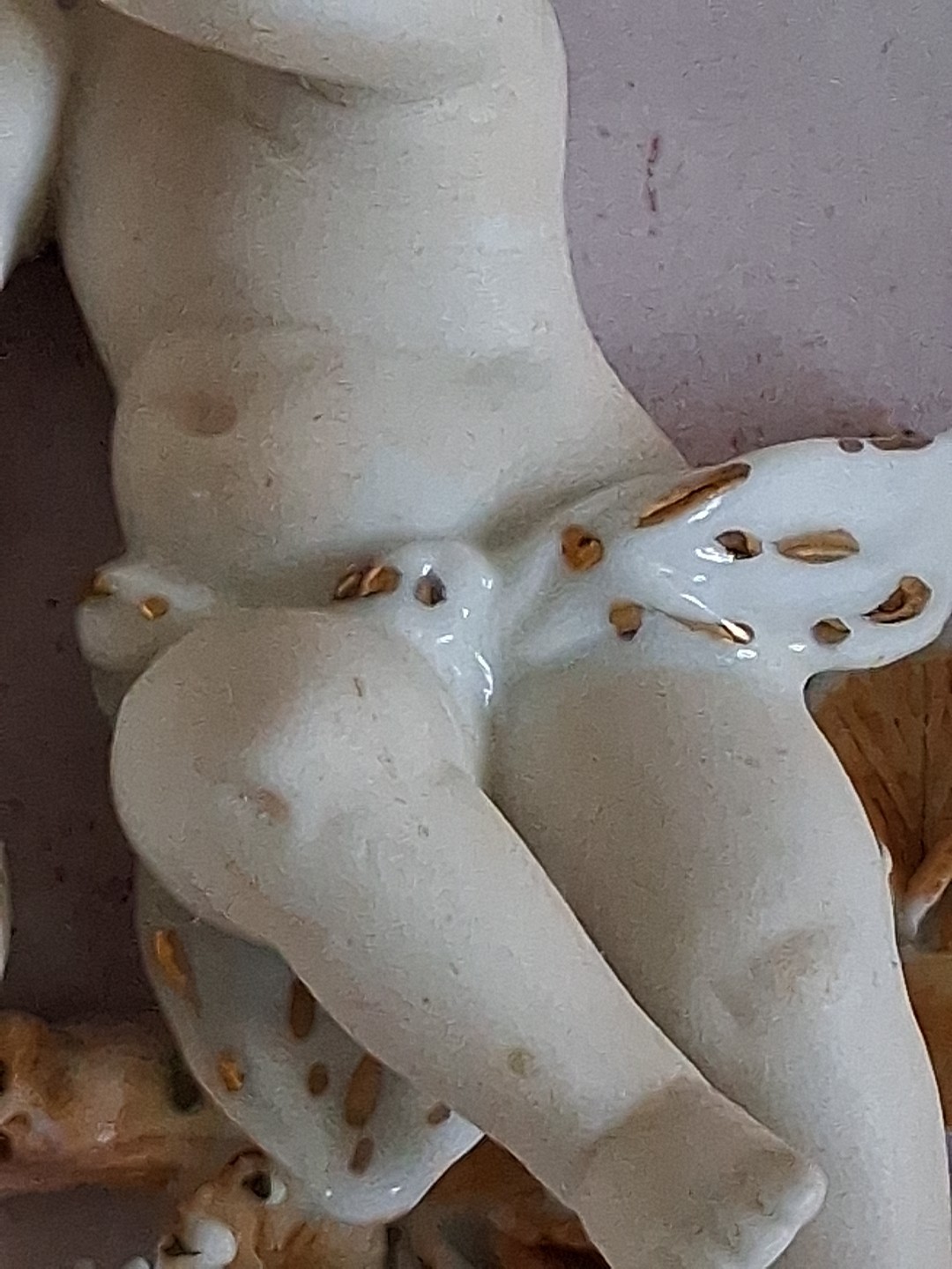 Arnart Creation Japan Heart Cherubs Wall Hanging Bisque Porcelain 5.5″ X 5″