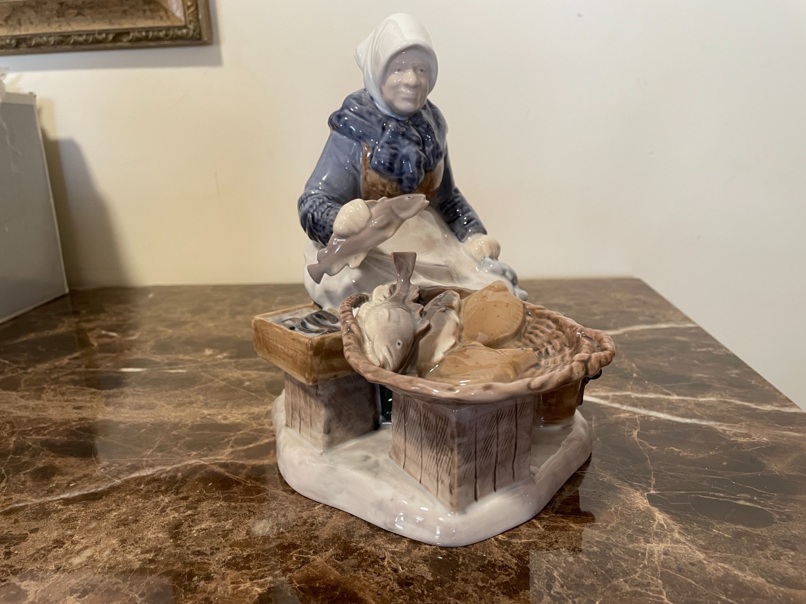 Bing and Grondahl B&G Figurine Woman at Fish Market – #2233 – Fisherman’s Wife