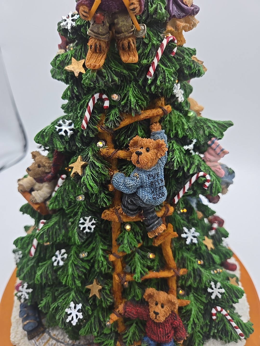 Vintage Danbury Mint Boyd’s Bears Light Up Christmas Tree 12″ Tall Retired 2002
