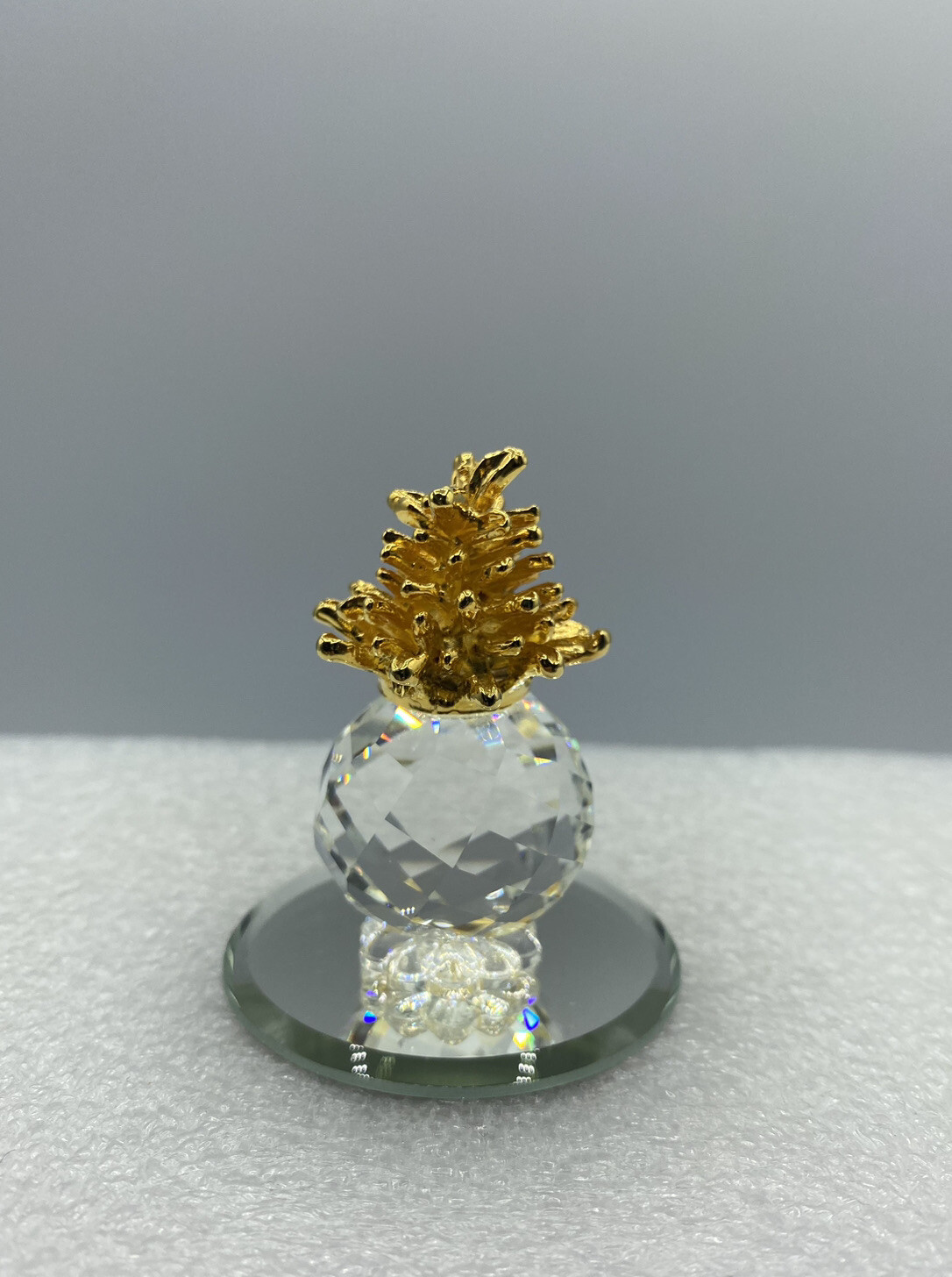 Swarovski Miniature Crystal Glass Pineapple on Mirror w/Gold Metal Leaves 2″Tall