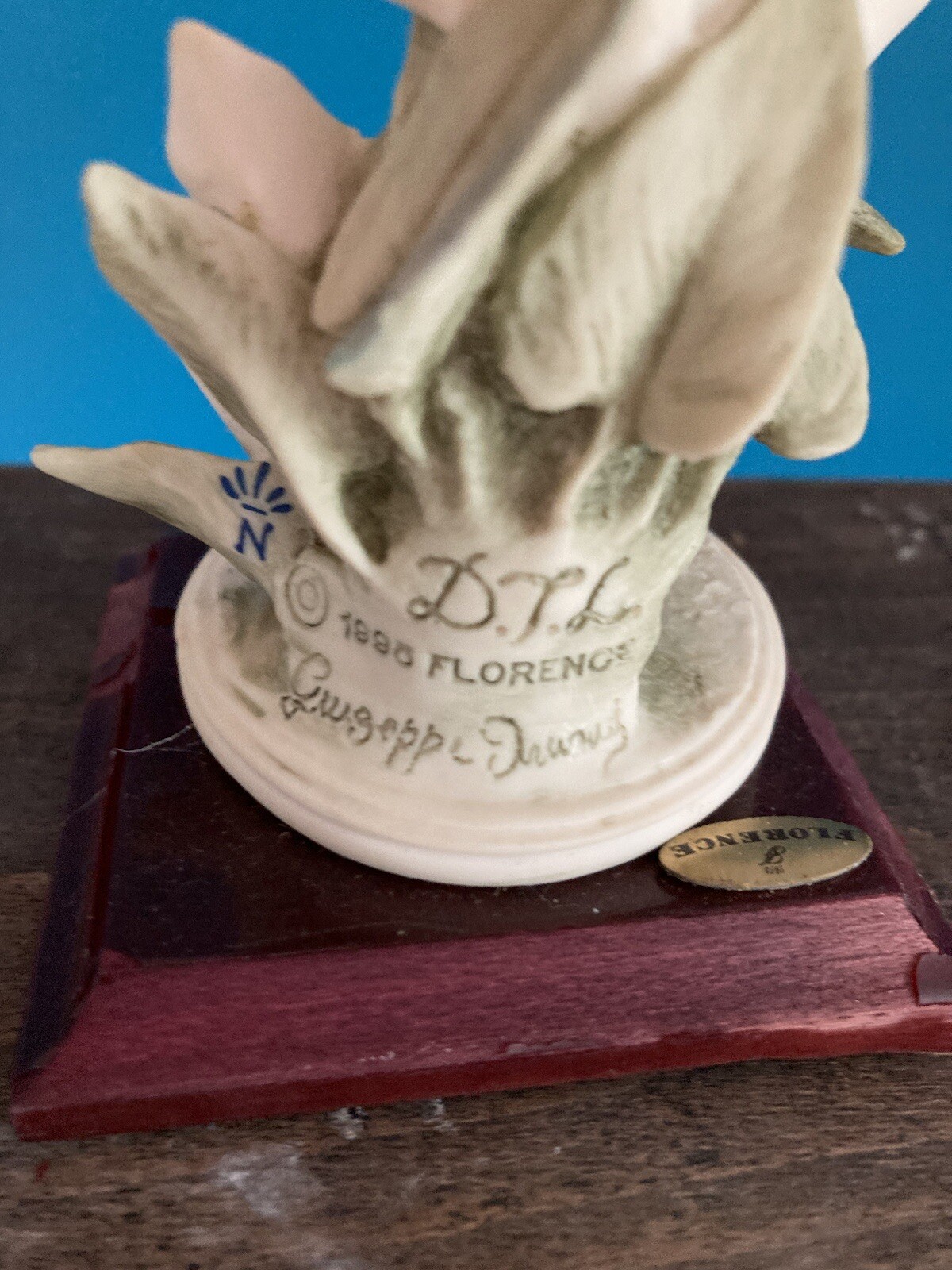 Giuseppe Armani Figurine Porcelain Lily Lady Sculpture Art 0354F