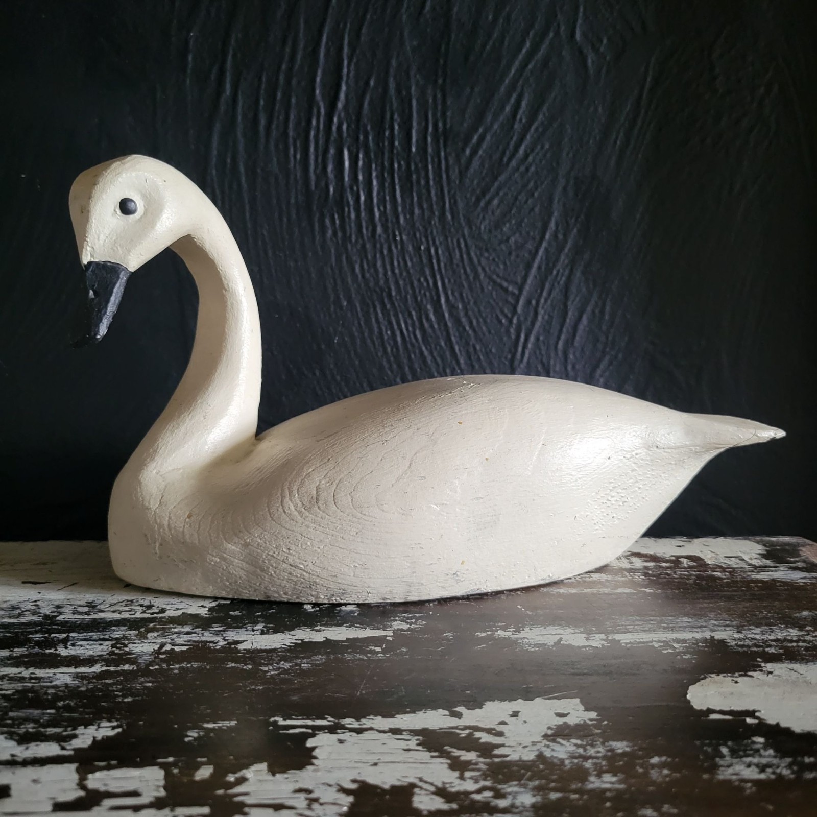 Vtg 1984 Carved Wood Swan Rustic Farmhouse Cottagecore Hand-Painted Distressed