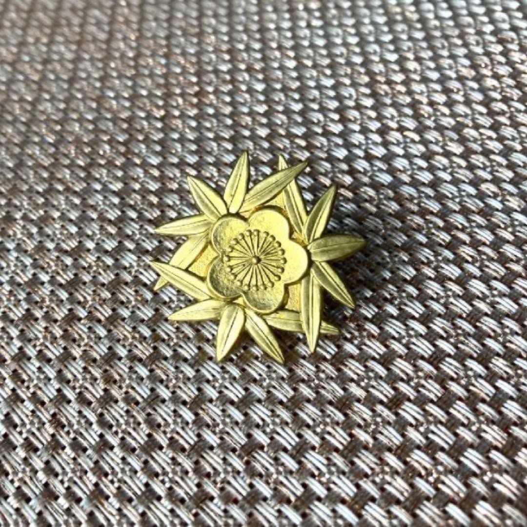 Plum Blossom Obi Clasp Gold Summer Festival Jewelry 1.3″ Diameter Used