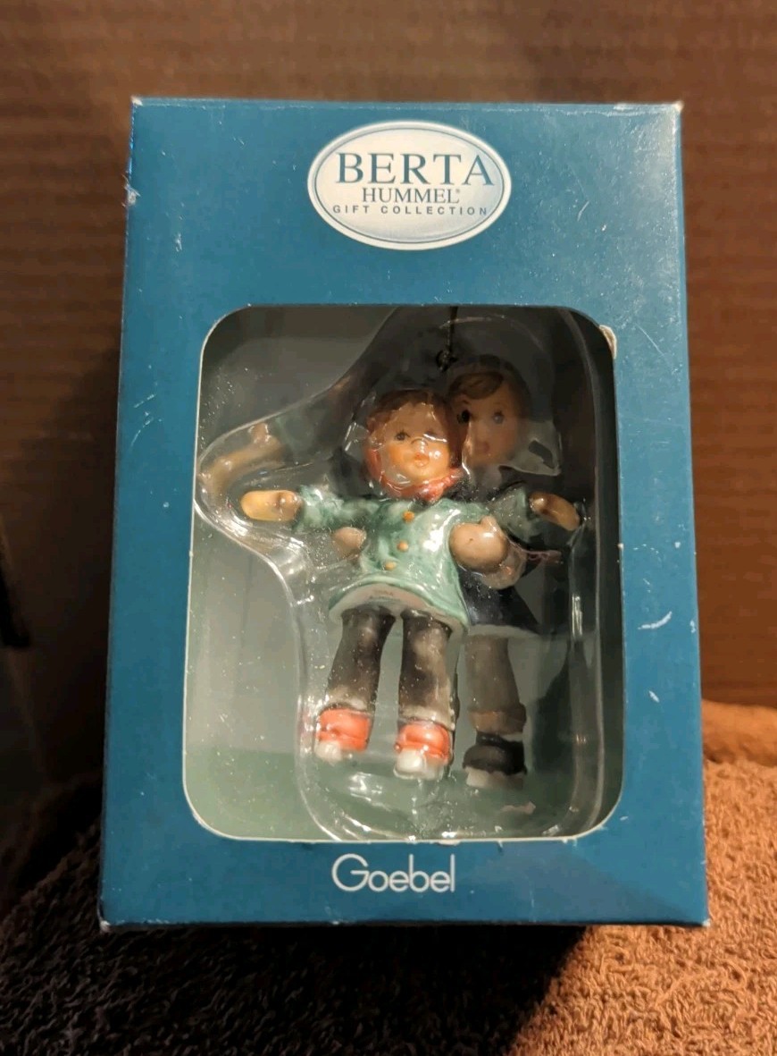 GOEBEL Berta Hummel Ornament Figurine BH 240 Let Me Show You Skating 2002