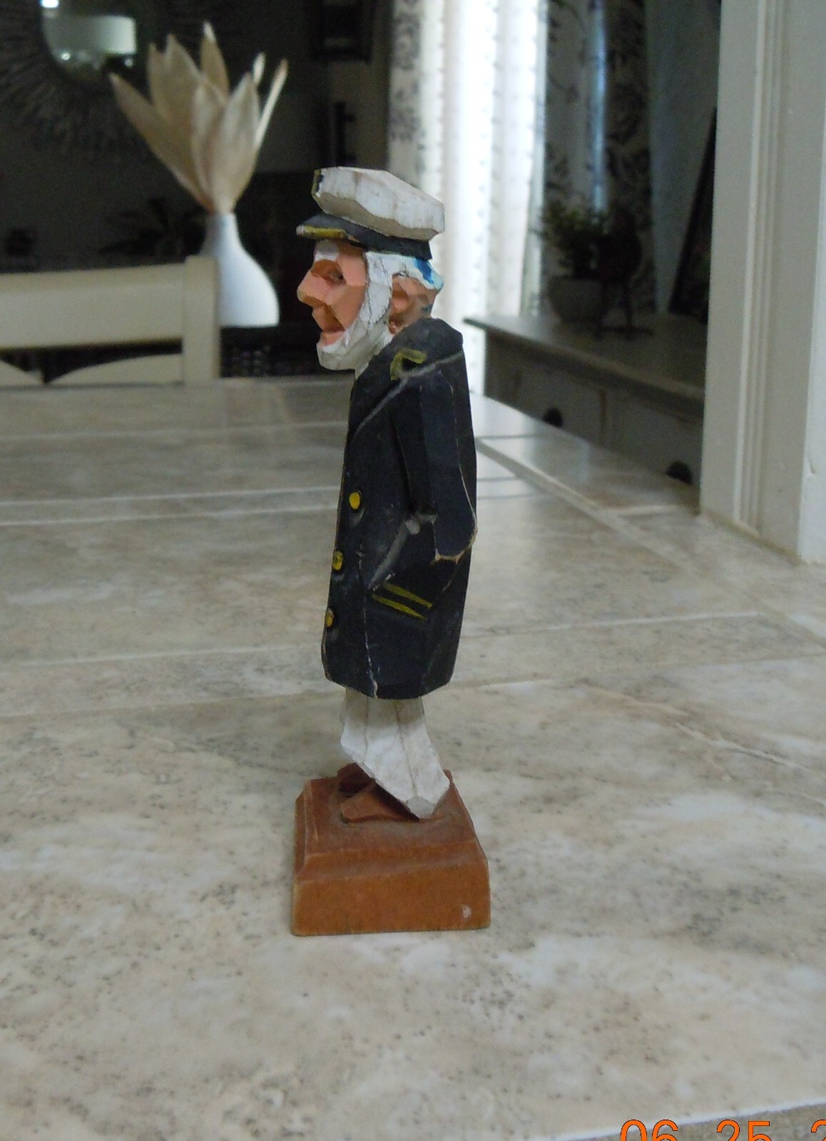 VINTAGE FOLK ART WOOD CARVED “SKIPPER” HANNAH CANADA 5 1/2 INCHES