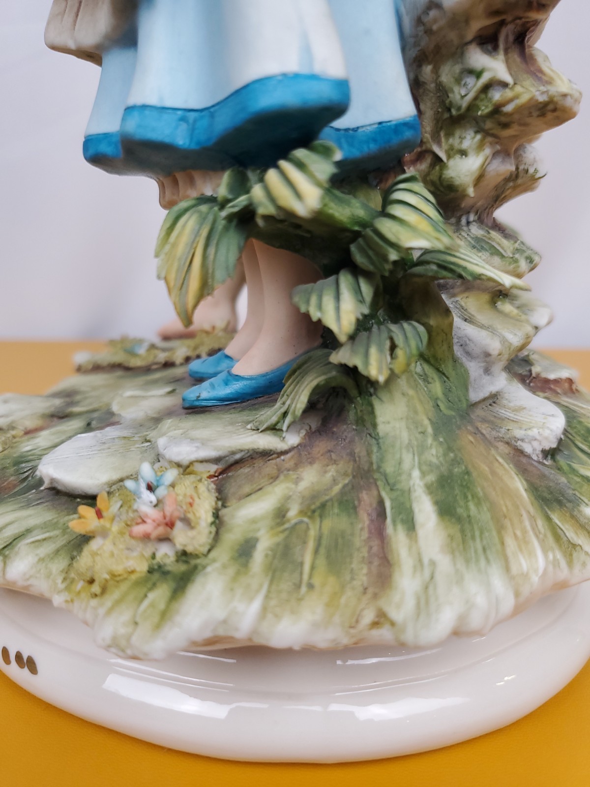 Capodimonte Italy 169 Mariani “N” Porcelian Boy & Girl Flowers