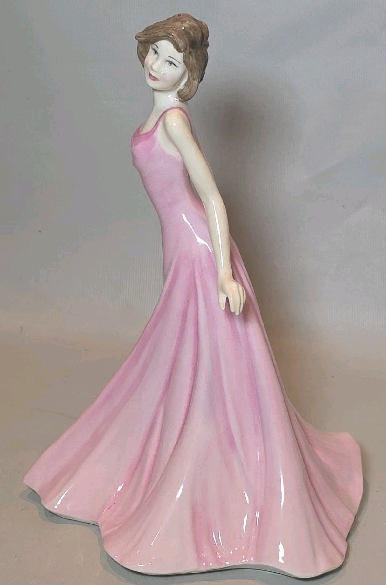 VTG Royal Doulton HN4322 Pretty Ladies Becky Chelsea 2000 Bone China Figurine