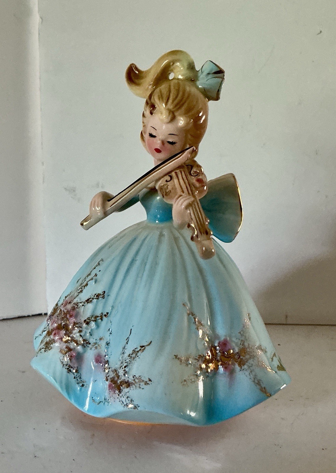 Josef Originals Girl Playing Violin Rotating Music Box SANKYO Ceramic **tk