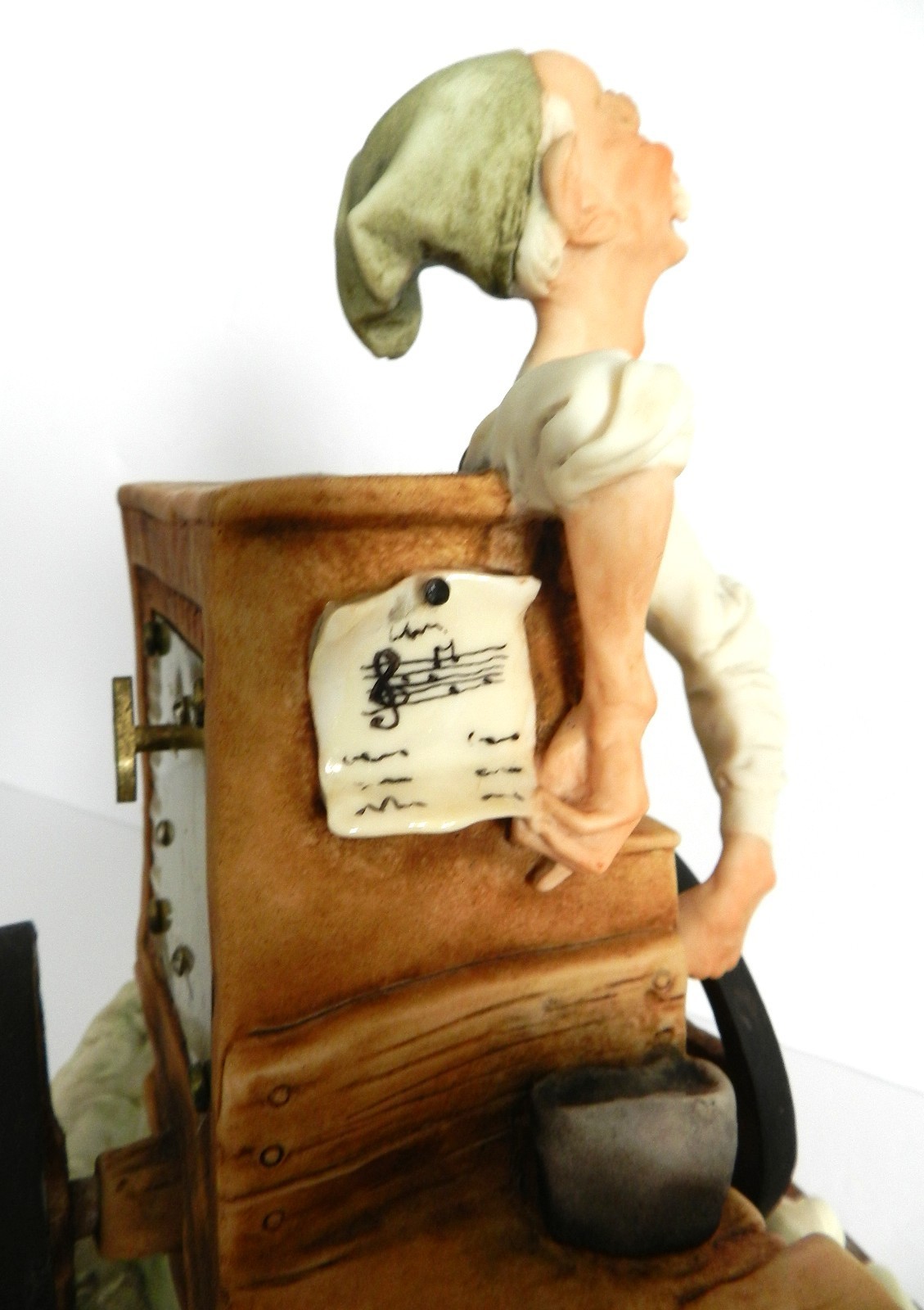 G. Armani “THE ORGAN GRINDER” Large Capodimonte With Music Box 1984 ~ Rare Italy