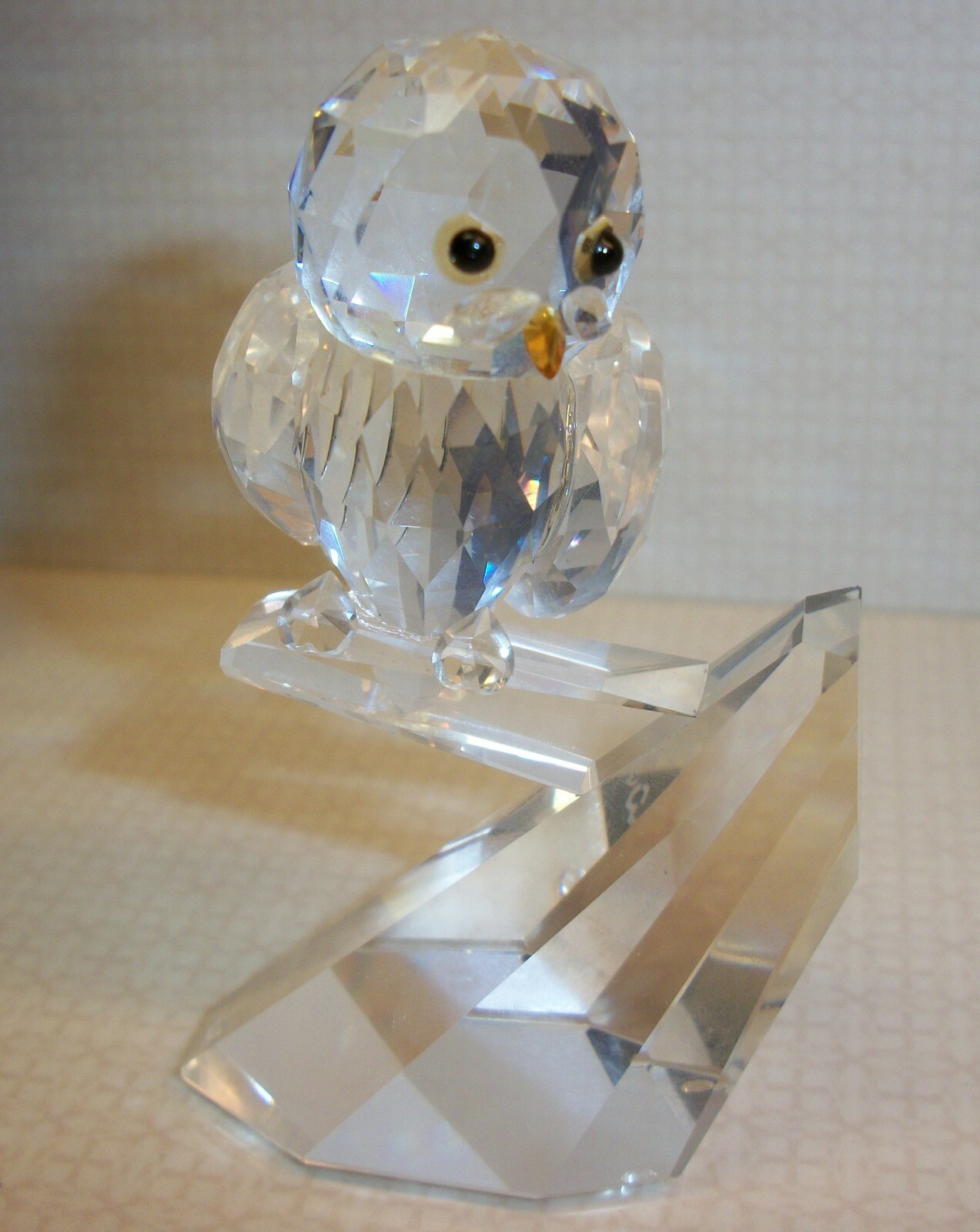 Crystal World’ Crystal “Little Owl” Mint in Box No. 988