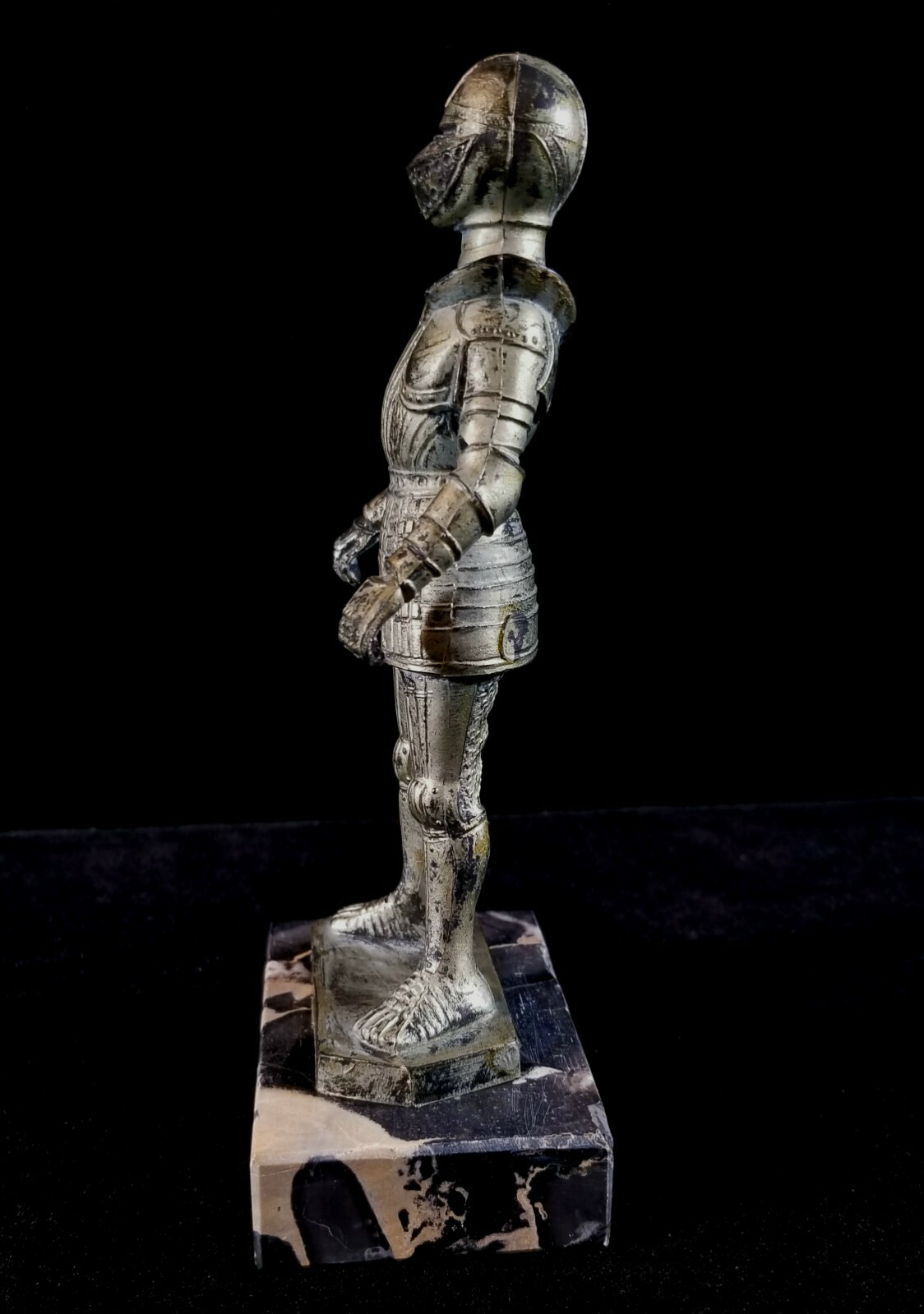 Vintage Fontanini Depose Italy Knight Figure On Marble Stand Polymer Resin 5.75″