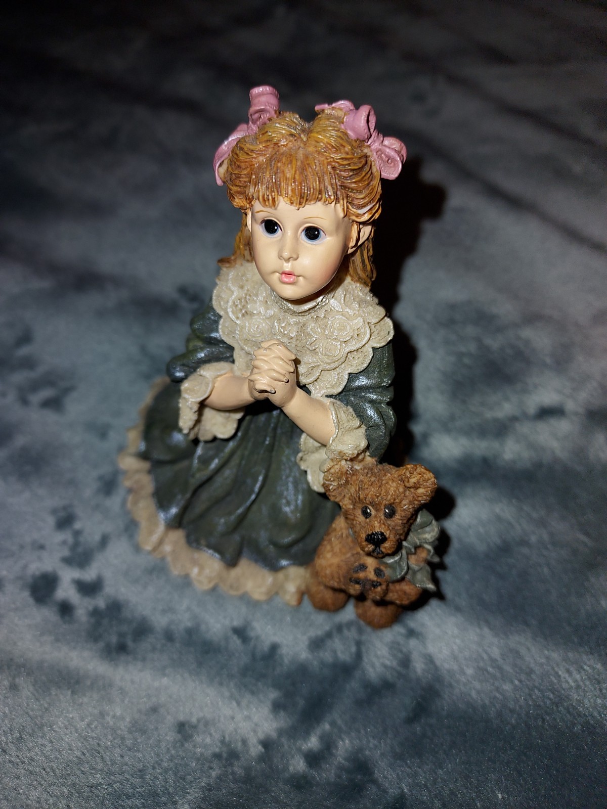 Yesterday’s Child Style #3531 Teresa and John… The Prayer
