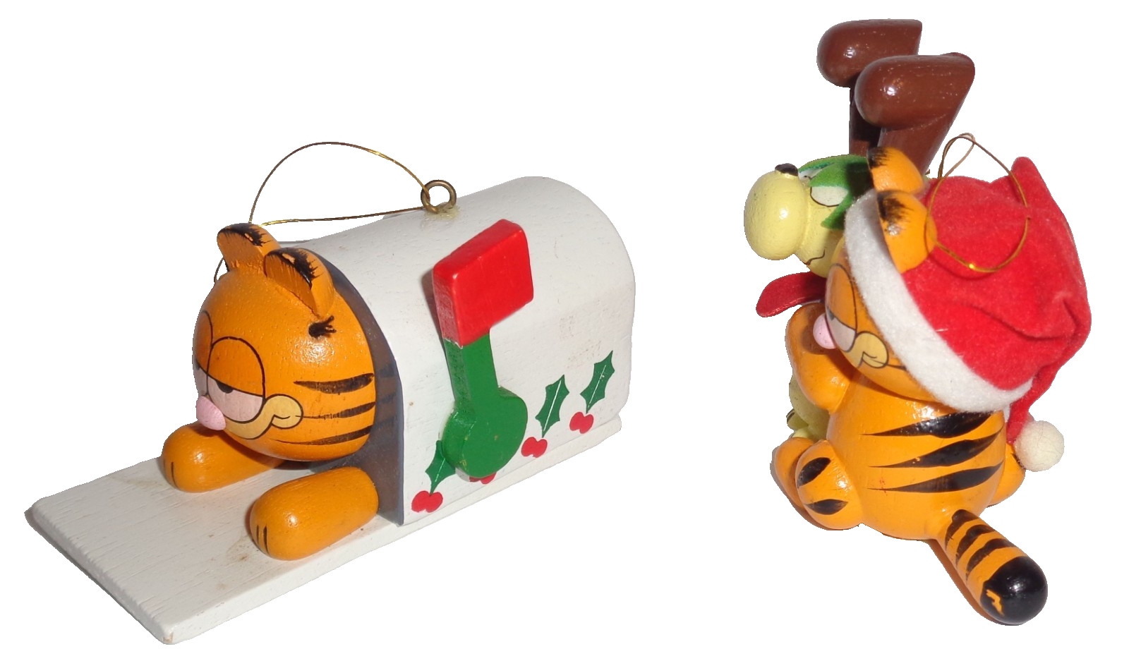 2 – Vintage Christmas Garfield and Odie Wood Ornaments 1978 , 1981