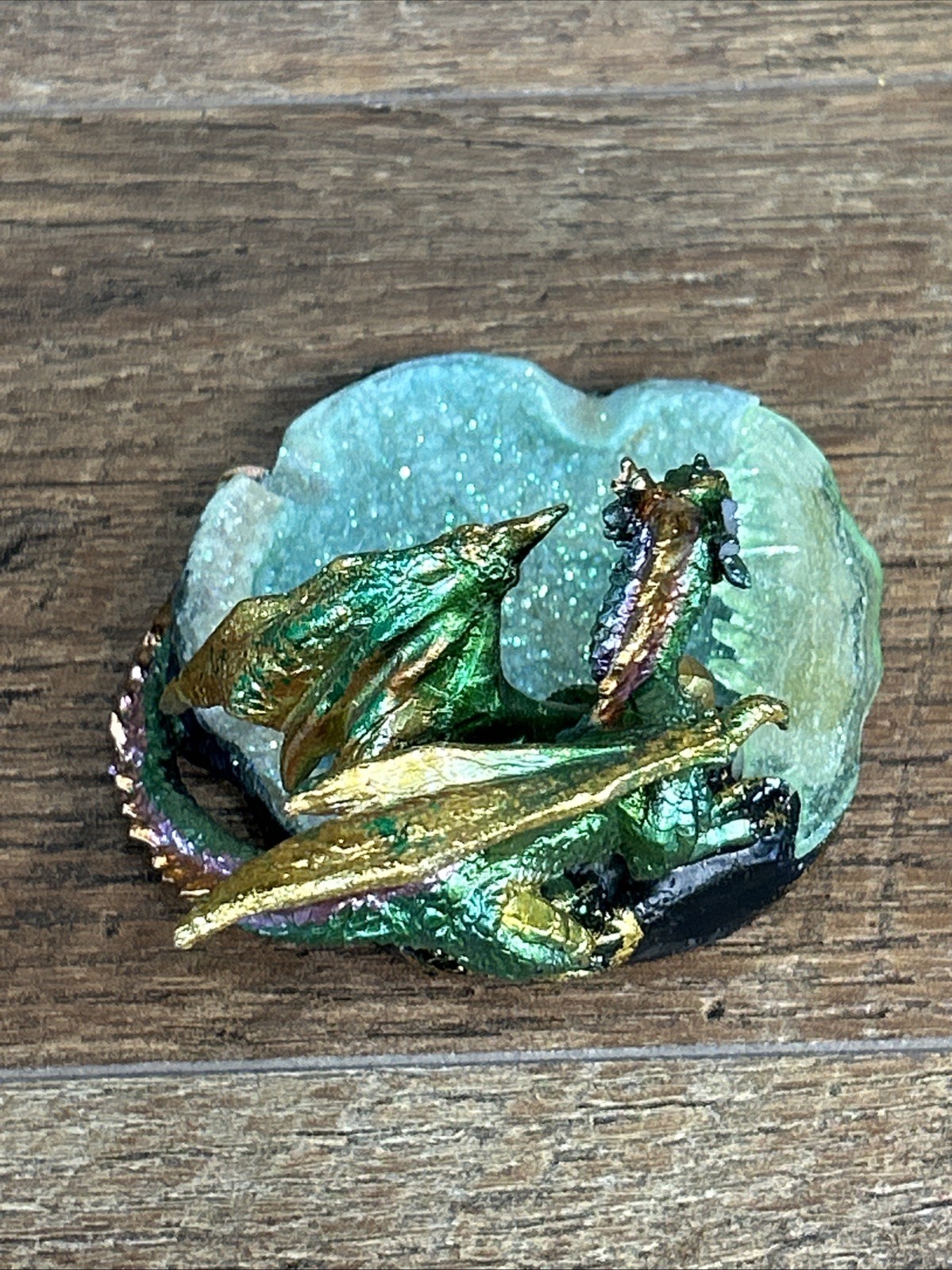 GSC 71427 4 Inch Dragon Figurine Green on Crystal Trinket Dish/ashtray