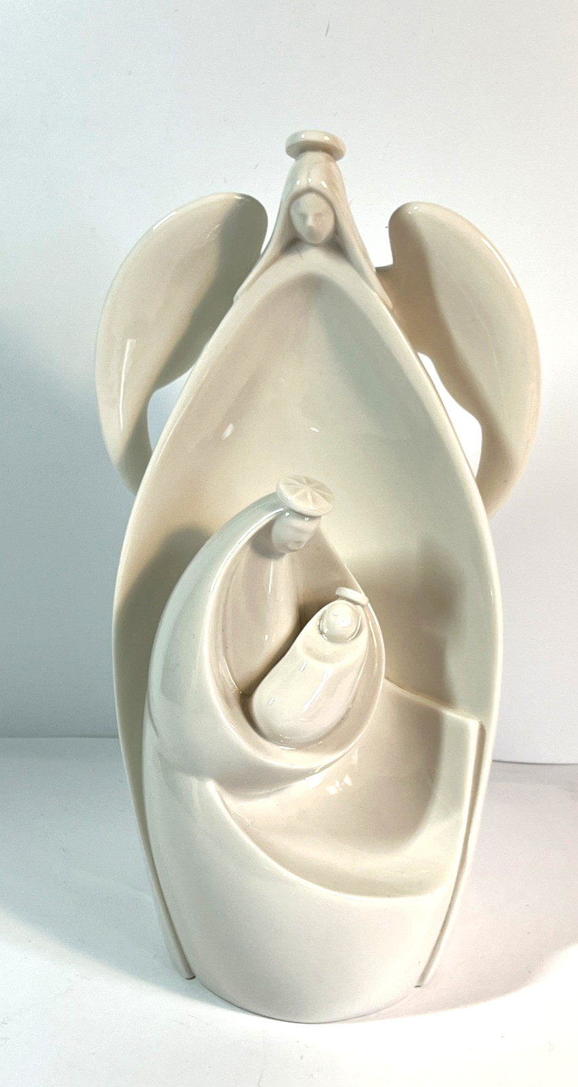 Religious Figurine Angel Encompassing Mother Mary & Child Glossy White 9.5 x 5