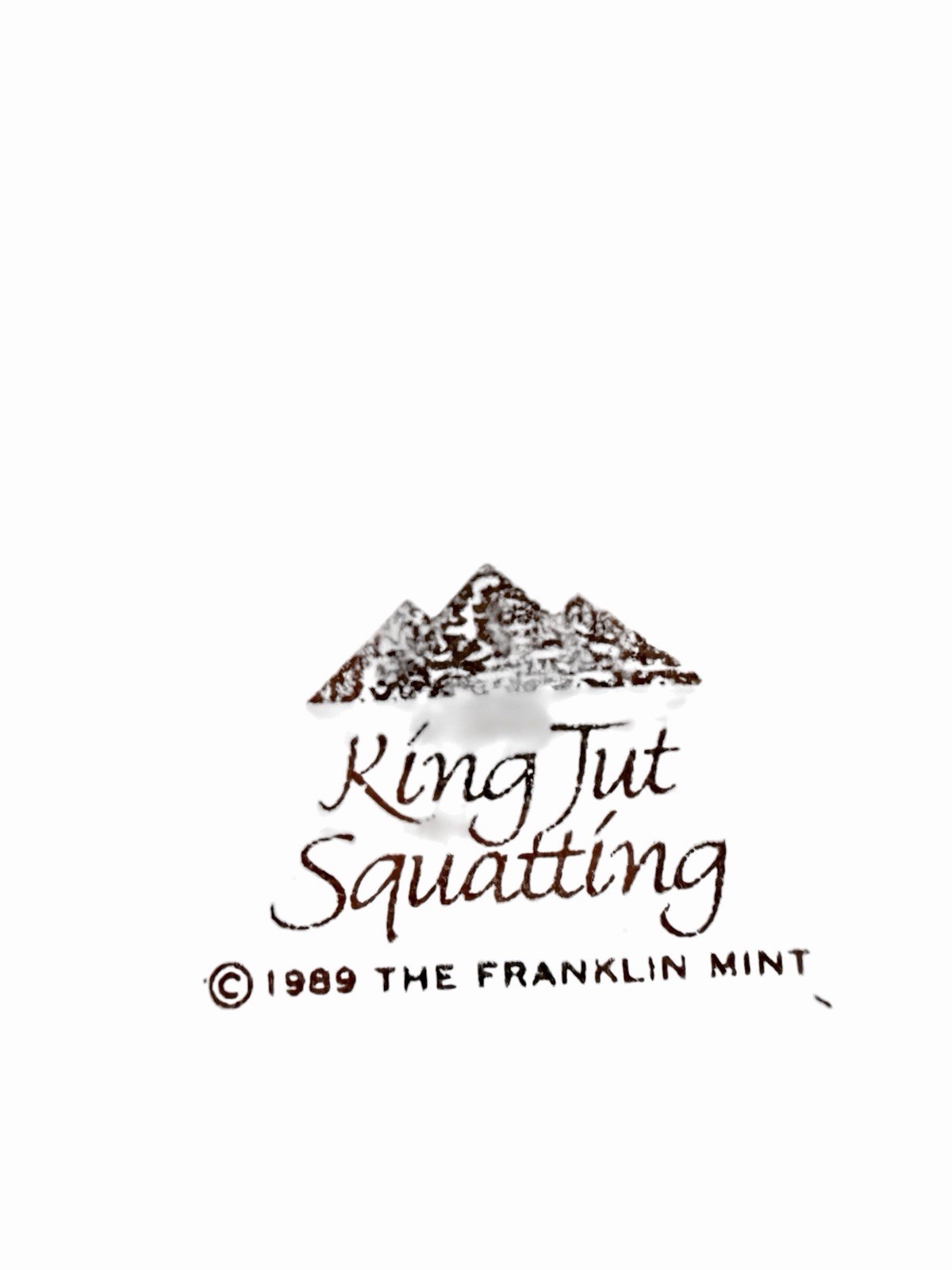 Franklin Mint King Tut Squatting Treasures of Tutankhamun Gold Finish Figurine