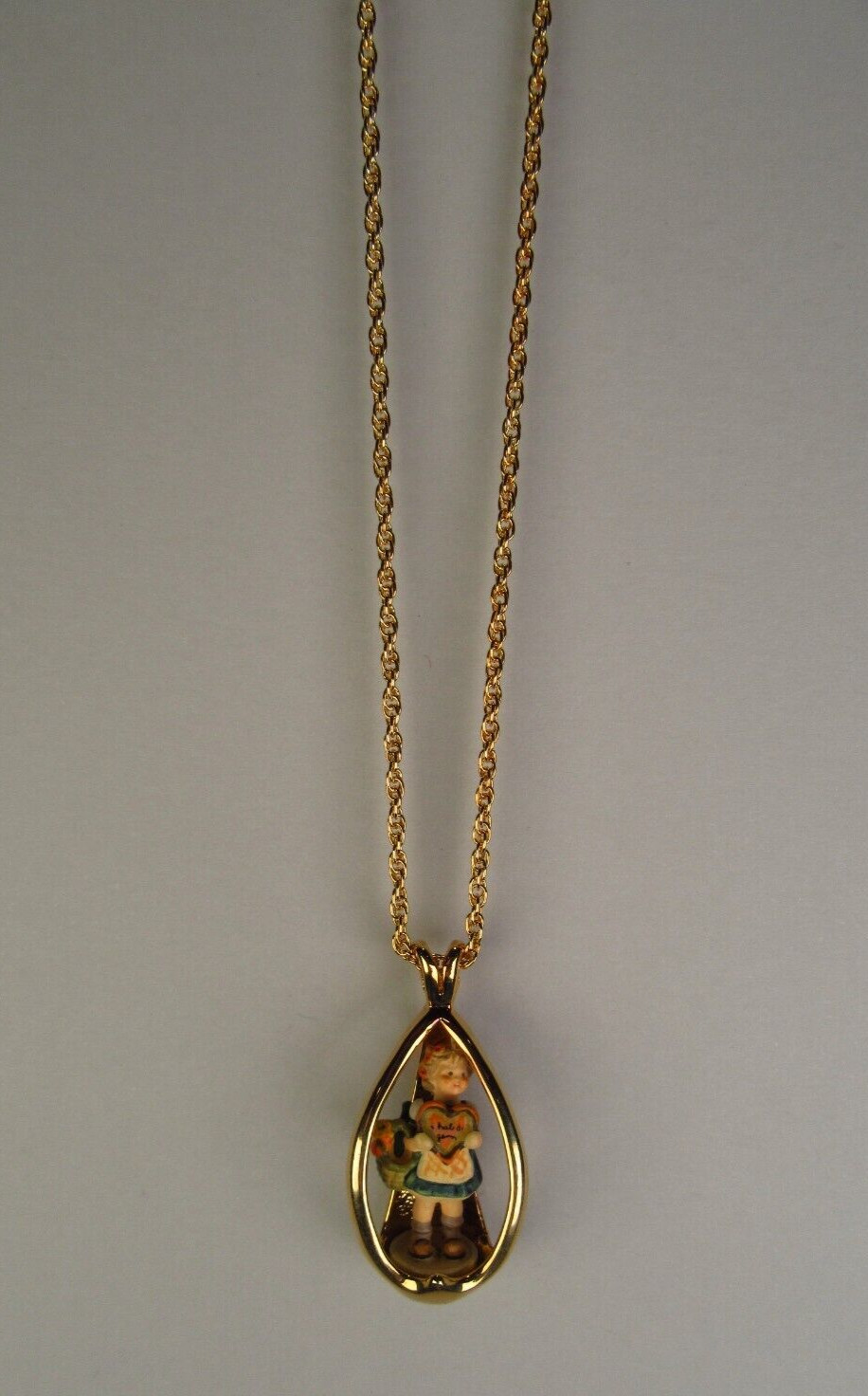 Goebel Collector’s Club Miniature Hummel Necklace in Box 23″ Chain
