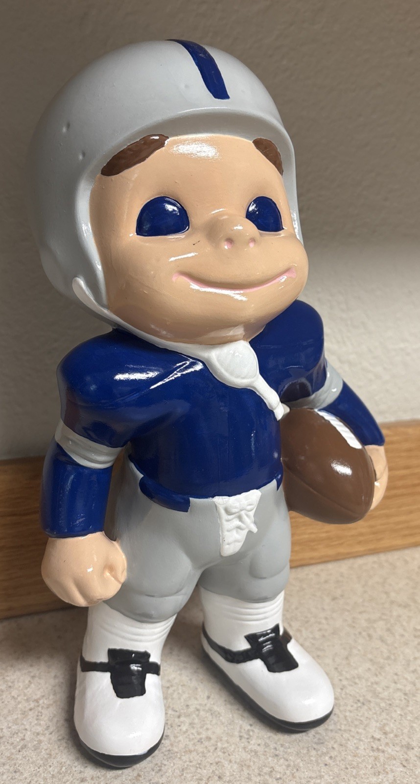 Vintage 1970s Ceramic Mold Football Player #85 Dallas Cowboys Colors? 11”