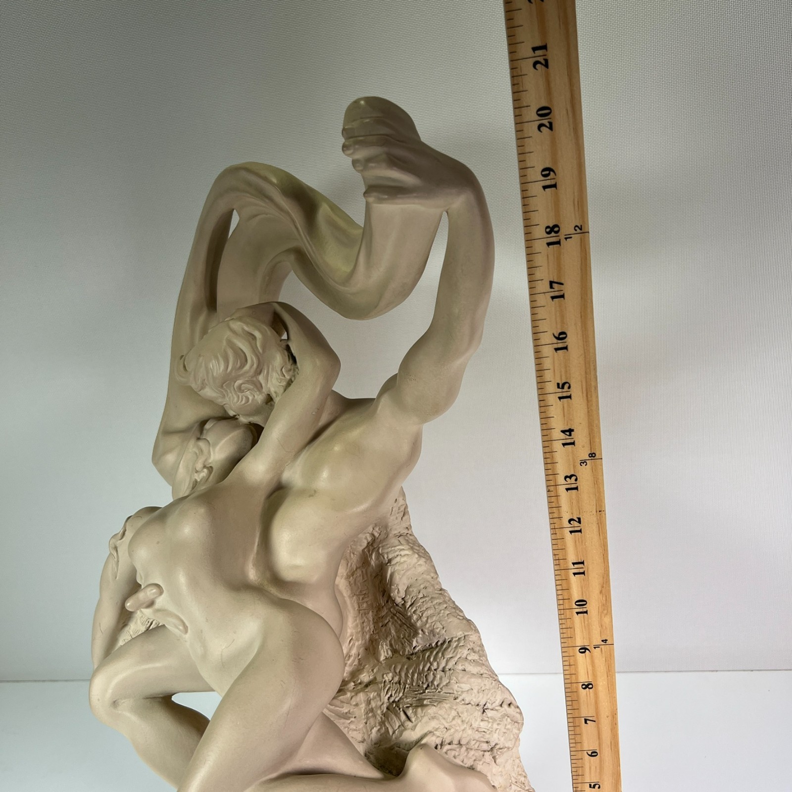 Vintage Austin AP3938 Passion Love 21″ 15 Lb Ceramic Figure Statue Art Sculpture