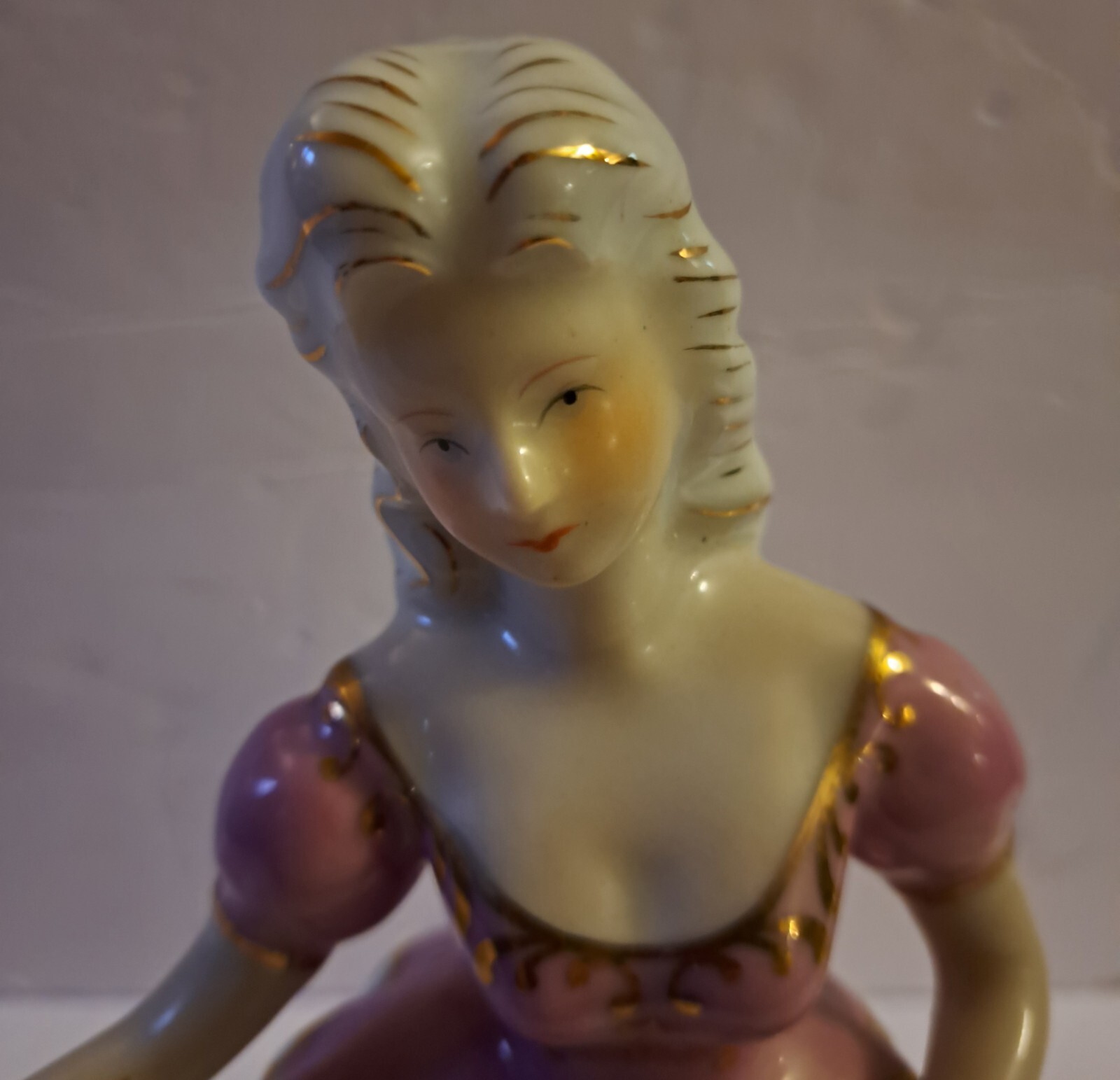Vintage Ceramic Beautiful Dancing Lady Good Condition