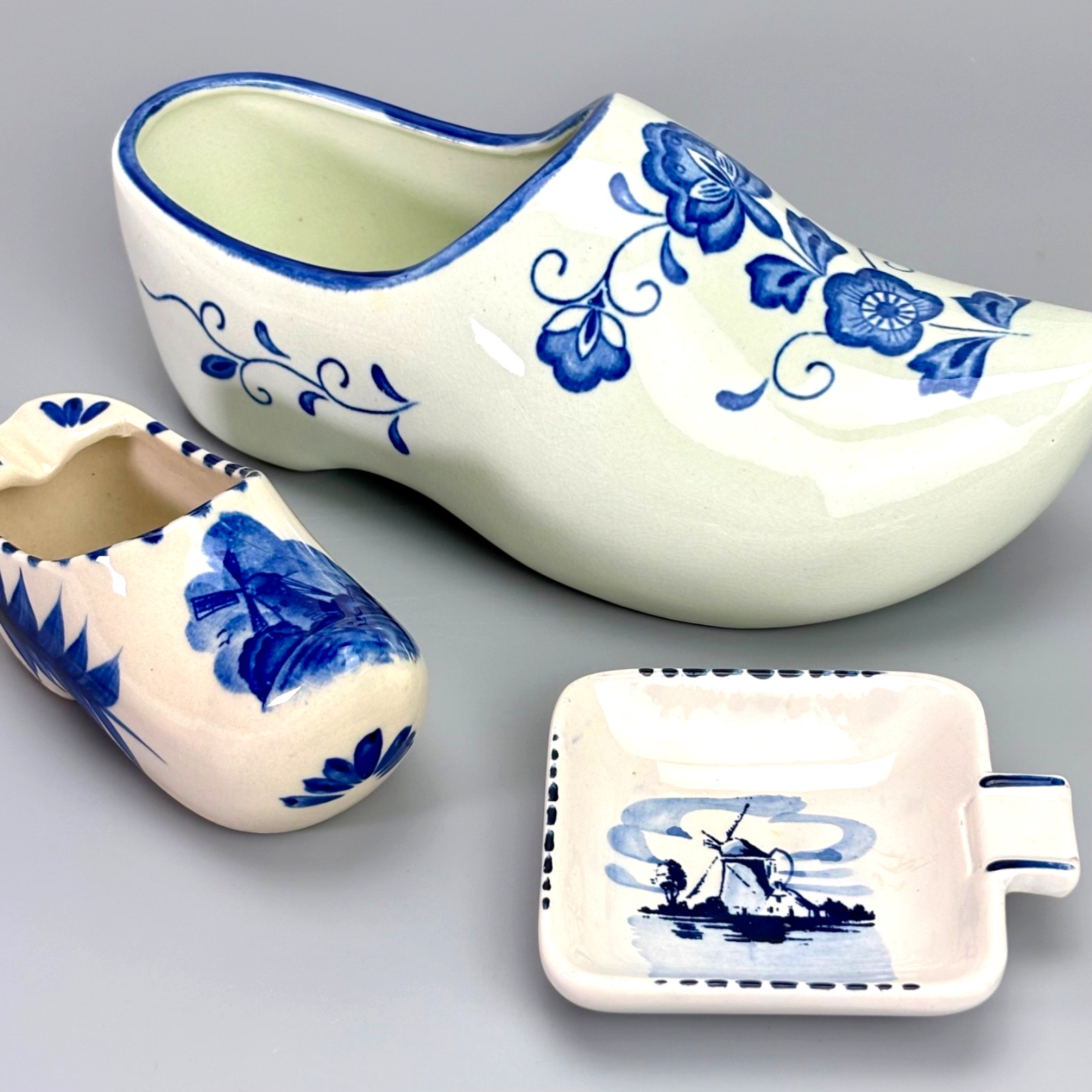 Vintage Dutch Delft Blue Ceramic Lot Shoes Hand Painted Holland Ashtrays Blauw