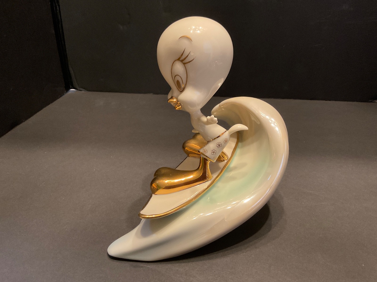 Lenox Exclusive Looney Tunes Classic Character Collection, Tweety Bird Lot 0f 4
