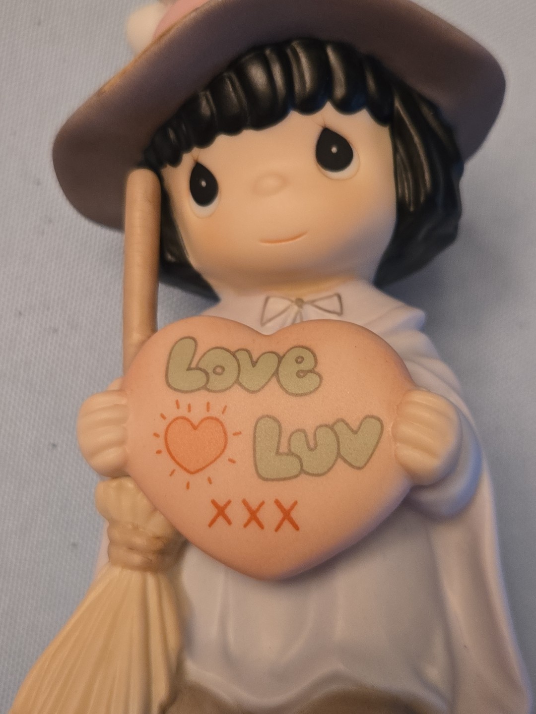 Precious Moments Witch Way Do You Spell Love 587869 New In Box
