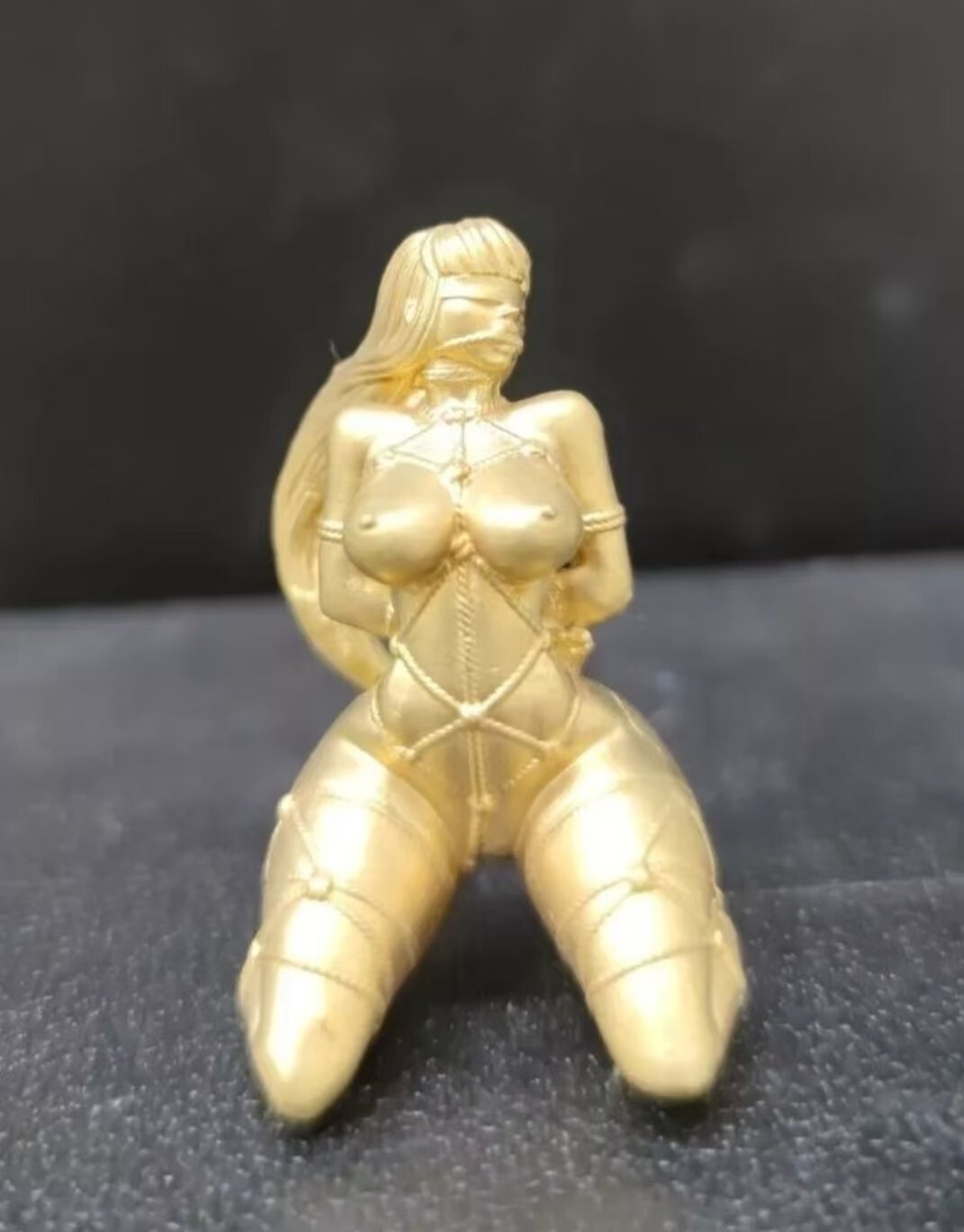 Girl Female Body Beautiful Beauty Beauty Statue Body Art Hand Grip