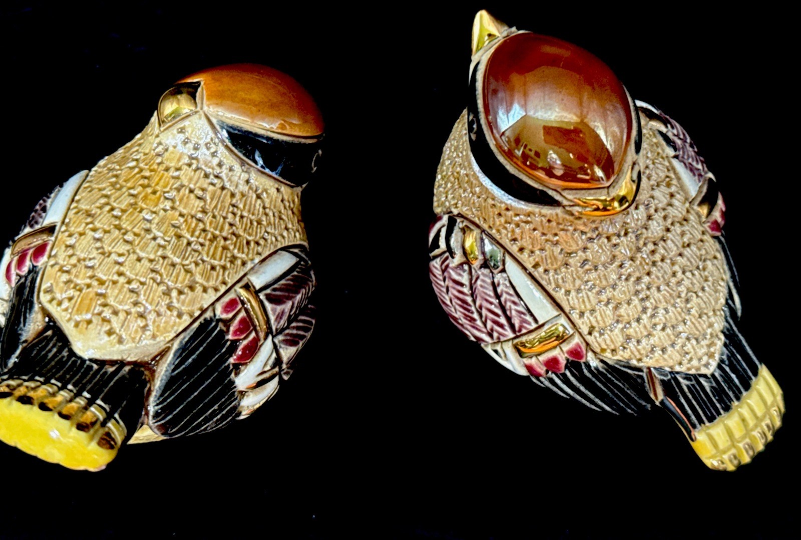 De Rosa Rinconada ~ Handmade Stoneware 2 WAXWING BIRDS ~ w/ Gold Accents 2 1/4″