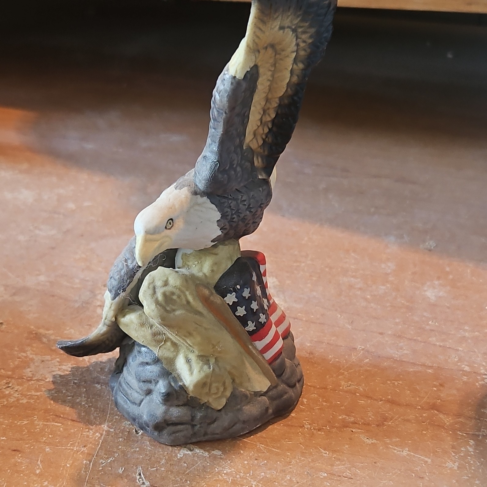 Home Interiors Homco Masterpiece Bald Eagle Flag Figurine Ceramic 6.5in 1994