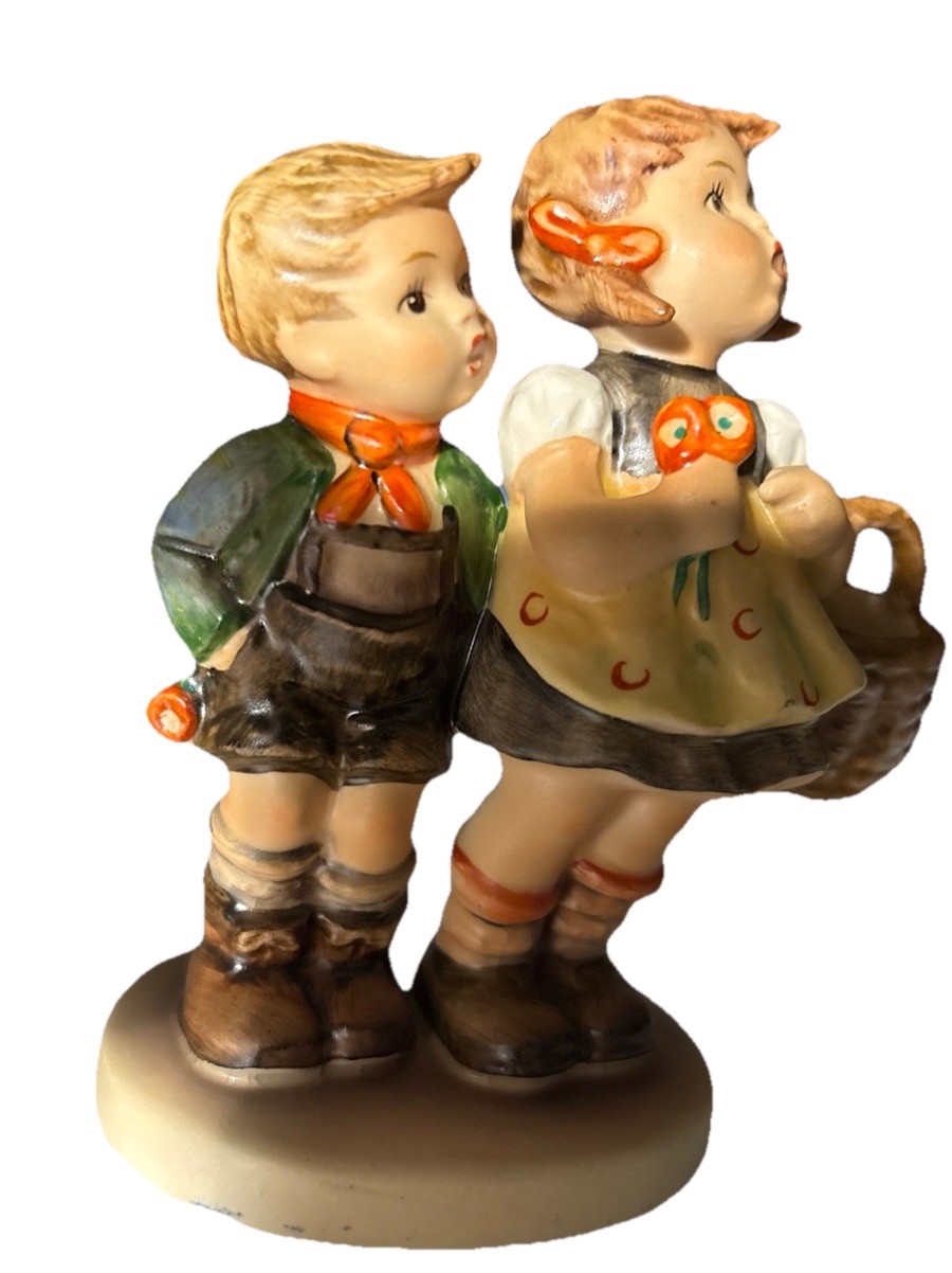 To Market Goebel Hummel #49/0 TMK5 Last Bee